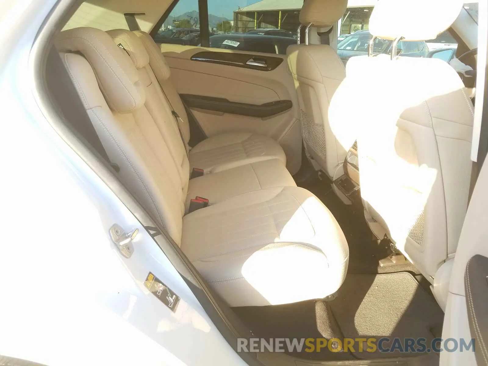 6 Photograph of a damaged car 4JGDA5GB4KB216942 MERCEDES-BENZ G CLASS 2019
