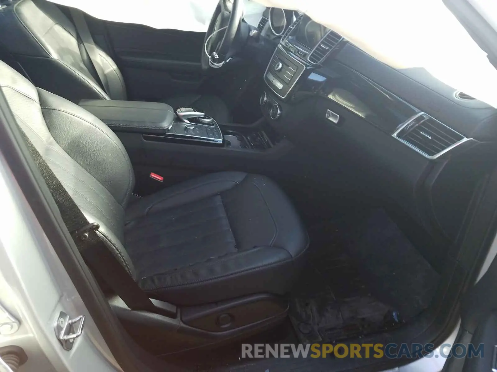 5 Photograph of a damaged car 4JGDF6EE0KB226355 MERCEDES-BENZ G CLASS 2019