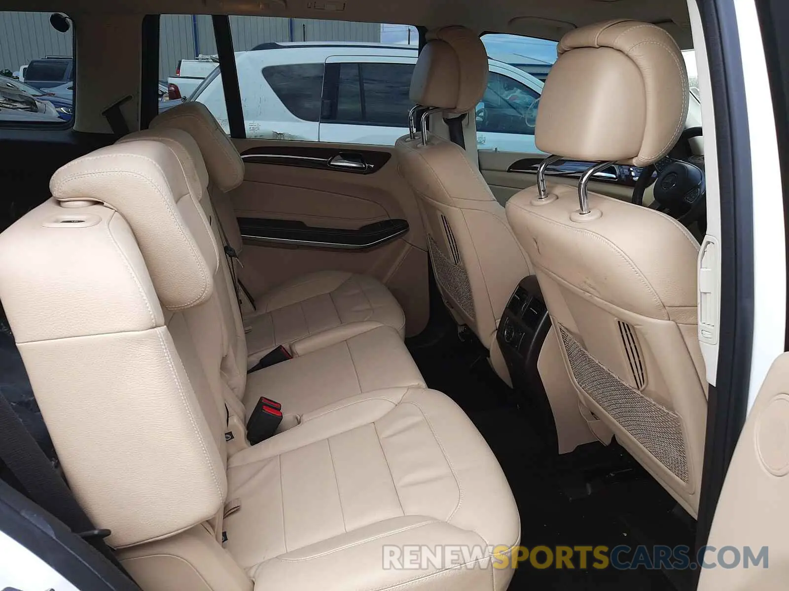 6 Photograph of a damaged car 4JGDF7DE3KB235767 MERCEDES-BENZ G CLASS 2019