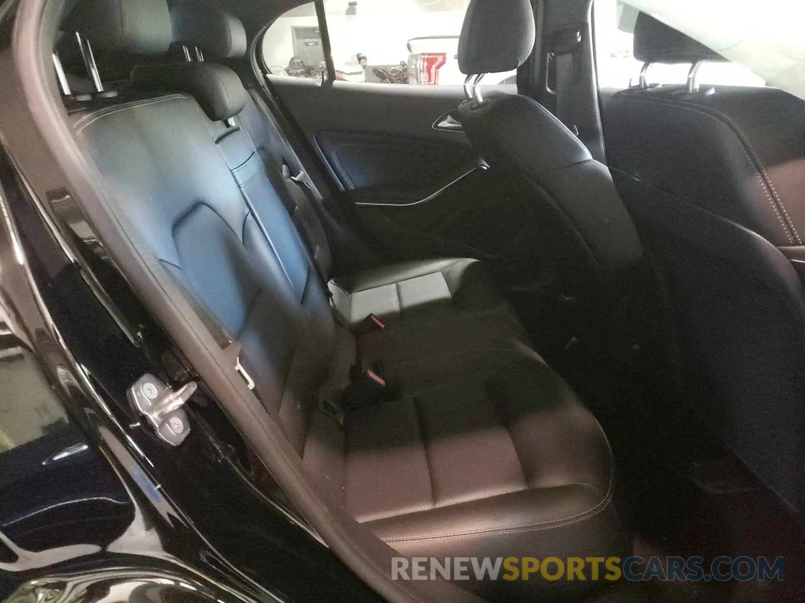 6 Photograph of a damaged car WDCTG4GB1KJ584147 MERCEDES-BENZ G CLASS 2019