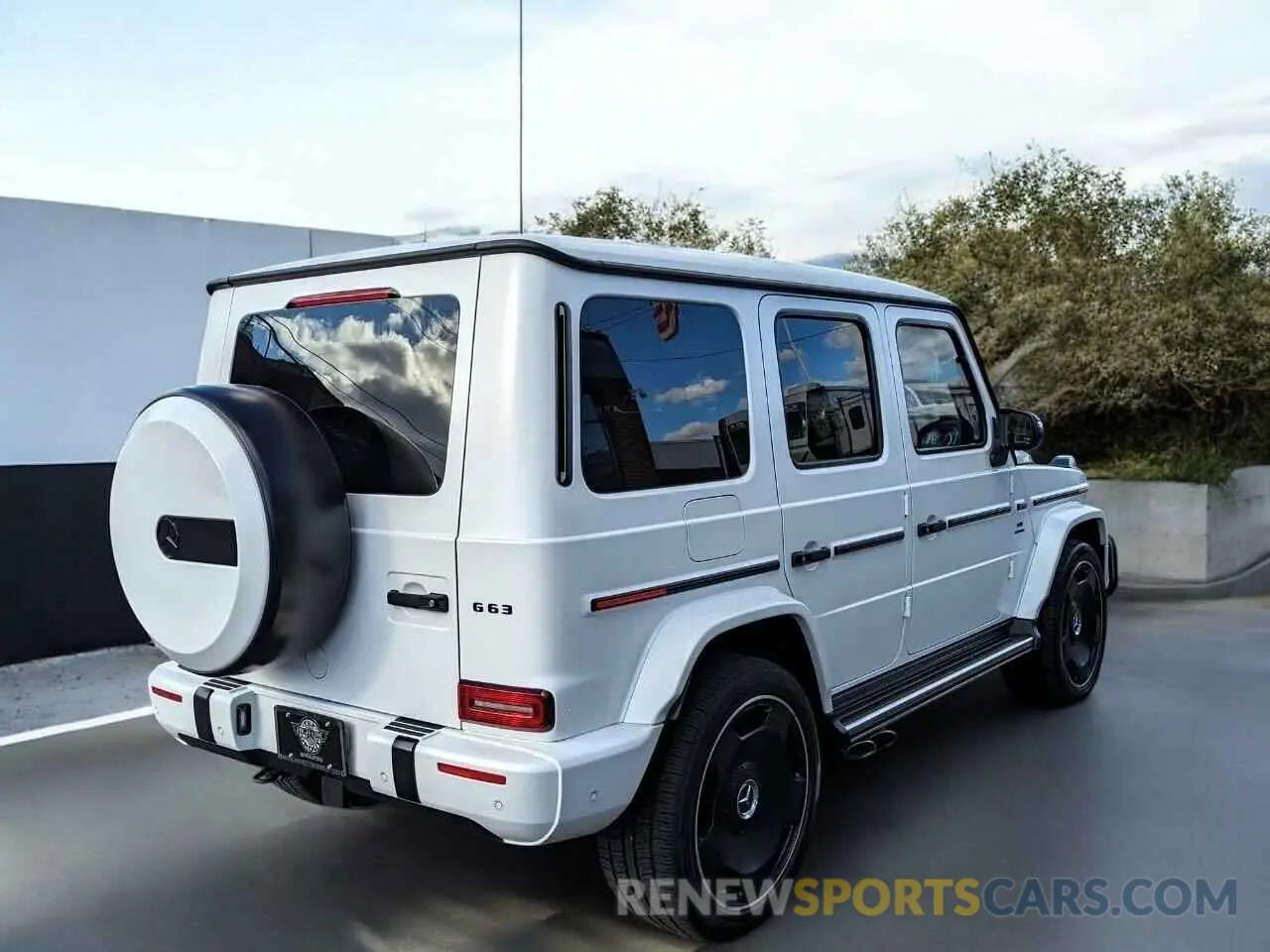 4 Photograph of a damaged car W1NYC7HJ1NX4538XX MERCEDES-BENZ G-CLASS 2022