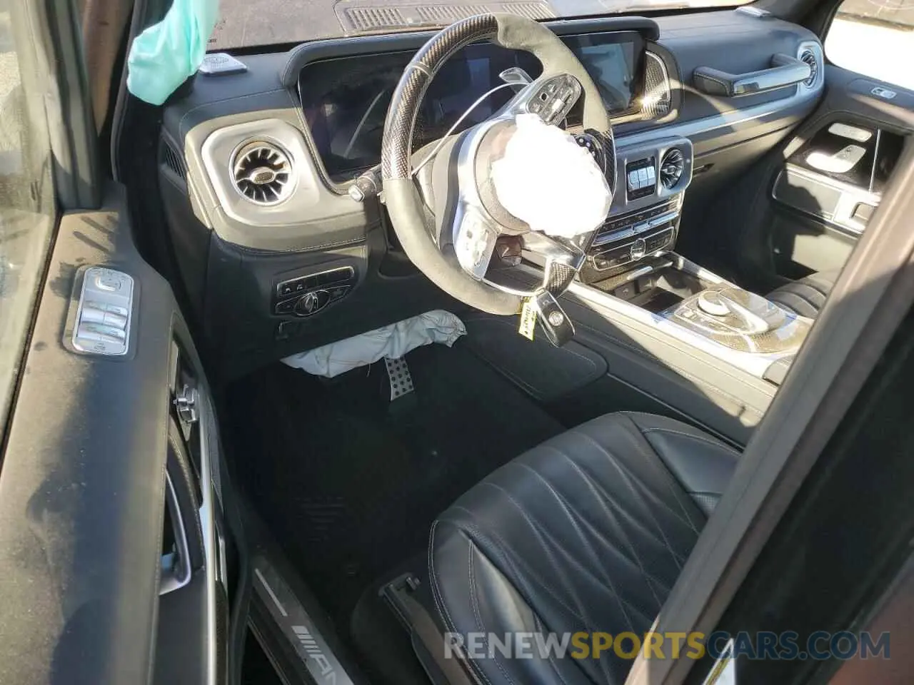 8 Photograph of a damaged car W1NYC7HJ1RX508586 MERCEDES-BENZ G-CLASS 2024