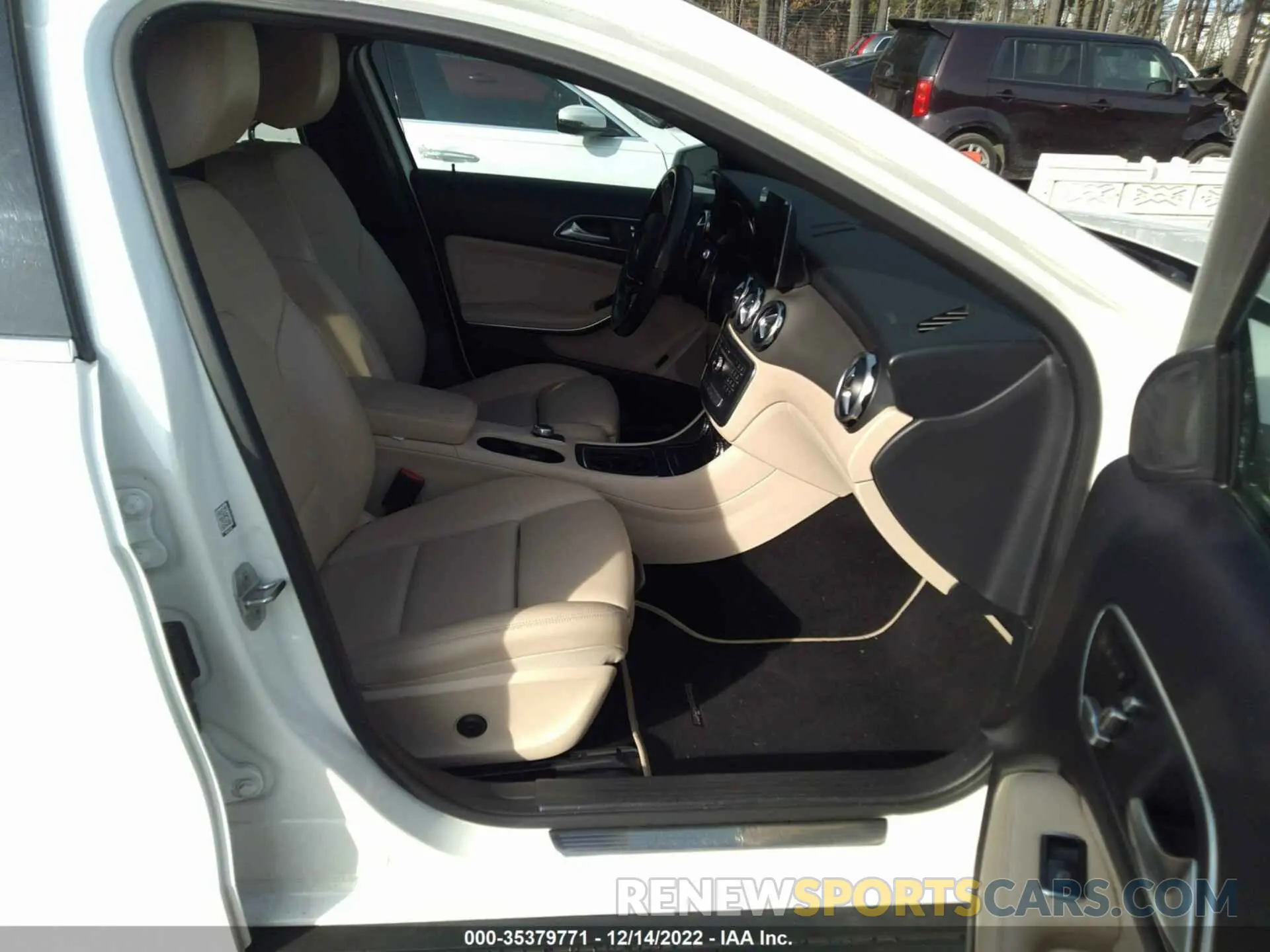 5 Photograph of a damaged car WDCTG4EB0KU009636 MERCEDES-BENZ GLA 2019