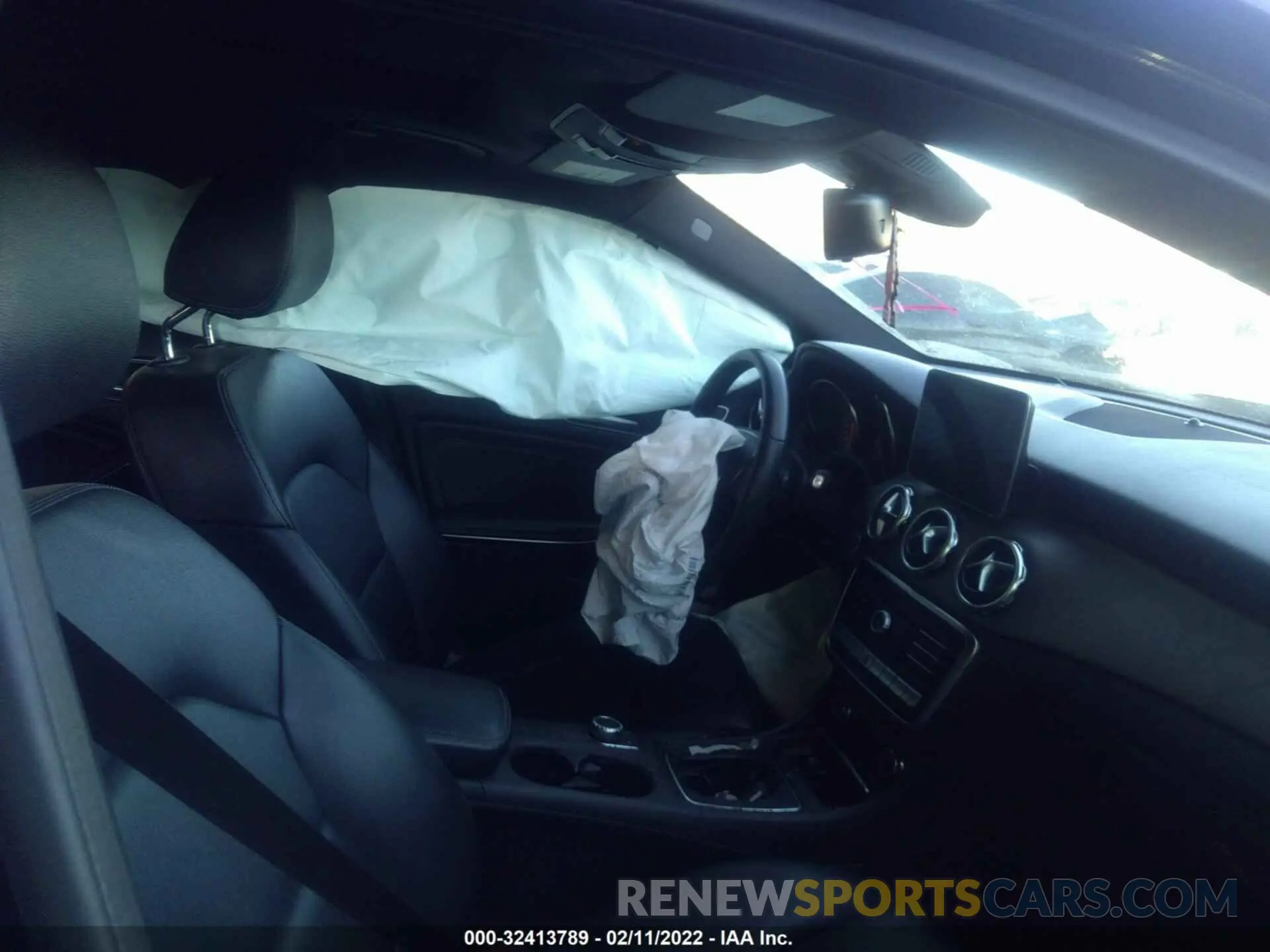 5 Photograph of a damaged car WDCTG4GB1KU016141 MERCEDES-BENZ GLA 2019