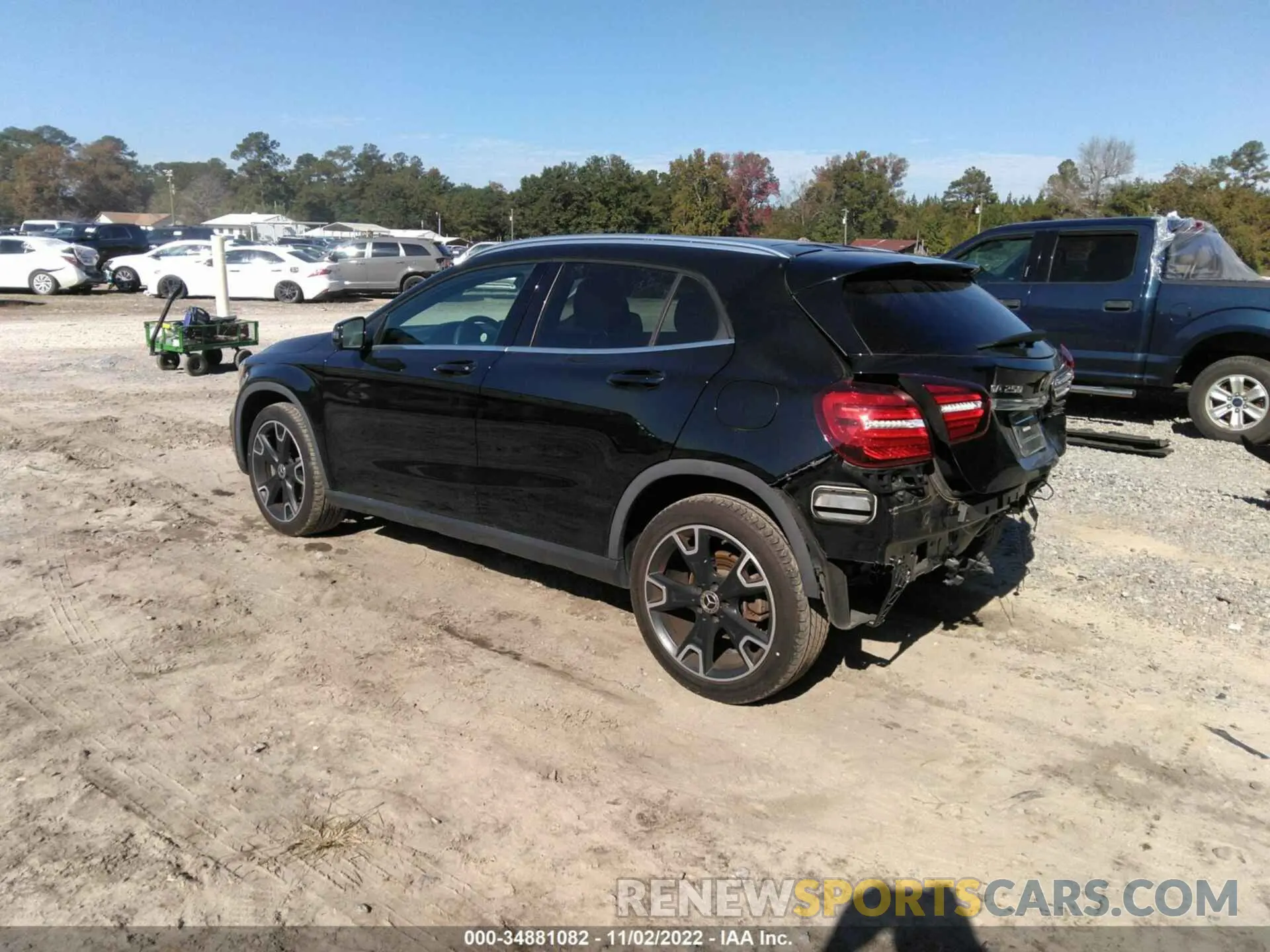 3 Photograph of a damaged car WDCTG4GB2KU018433 MERCEDES-BENZ GLA 2019