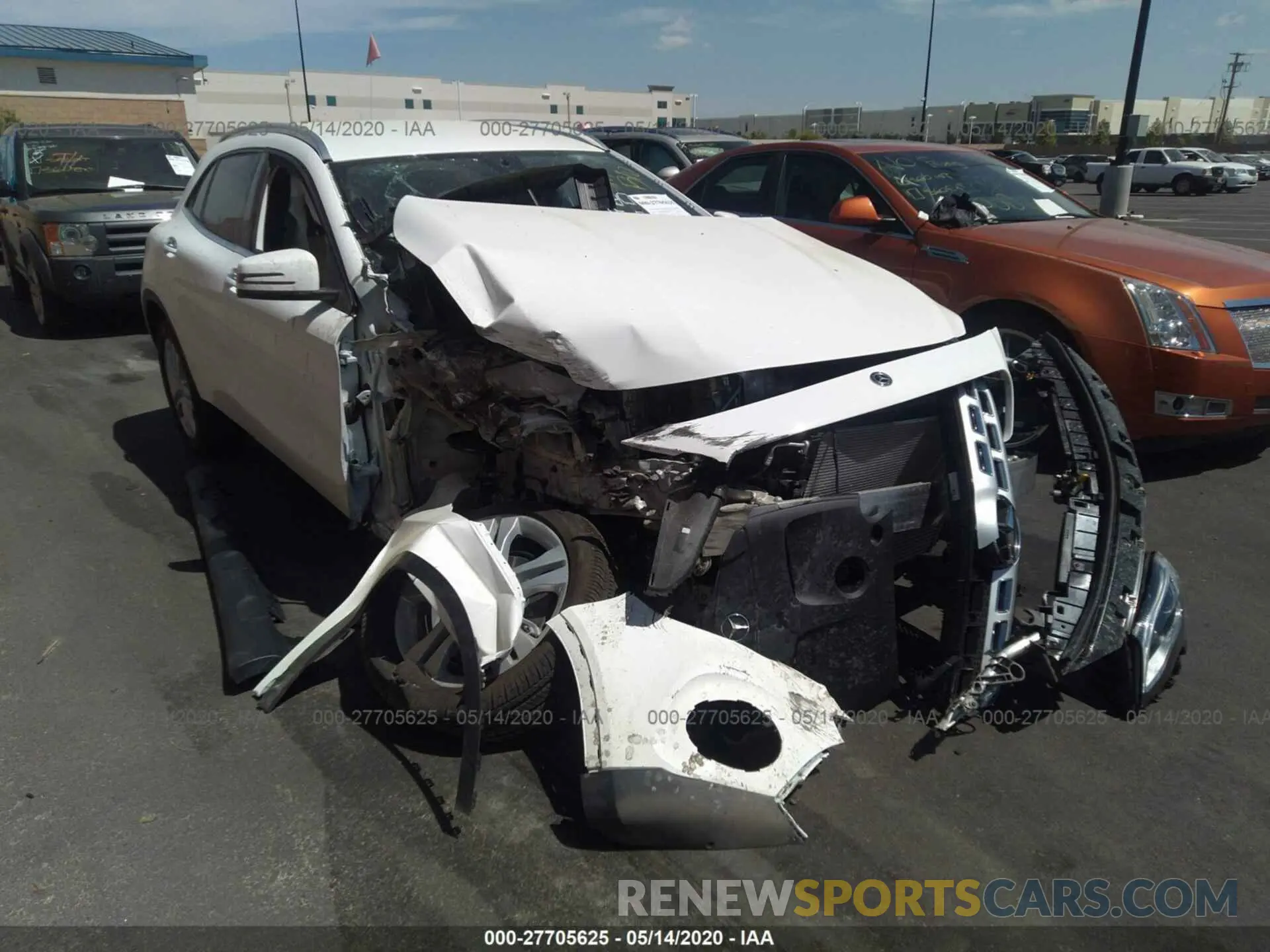 1 Photograph of a damaged car W1NTG4GB0LU040236 MERCEDES-BENZ GLA 2020