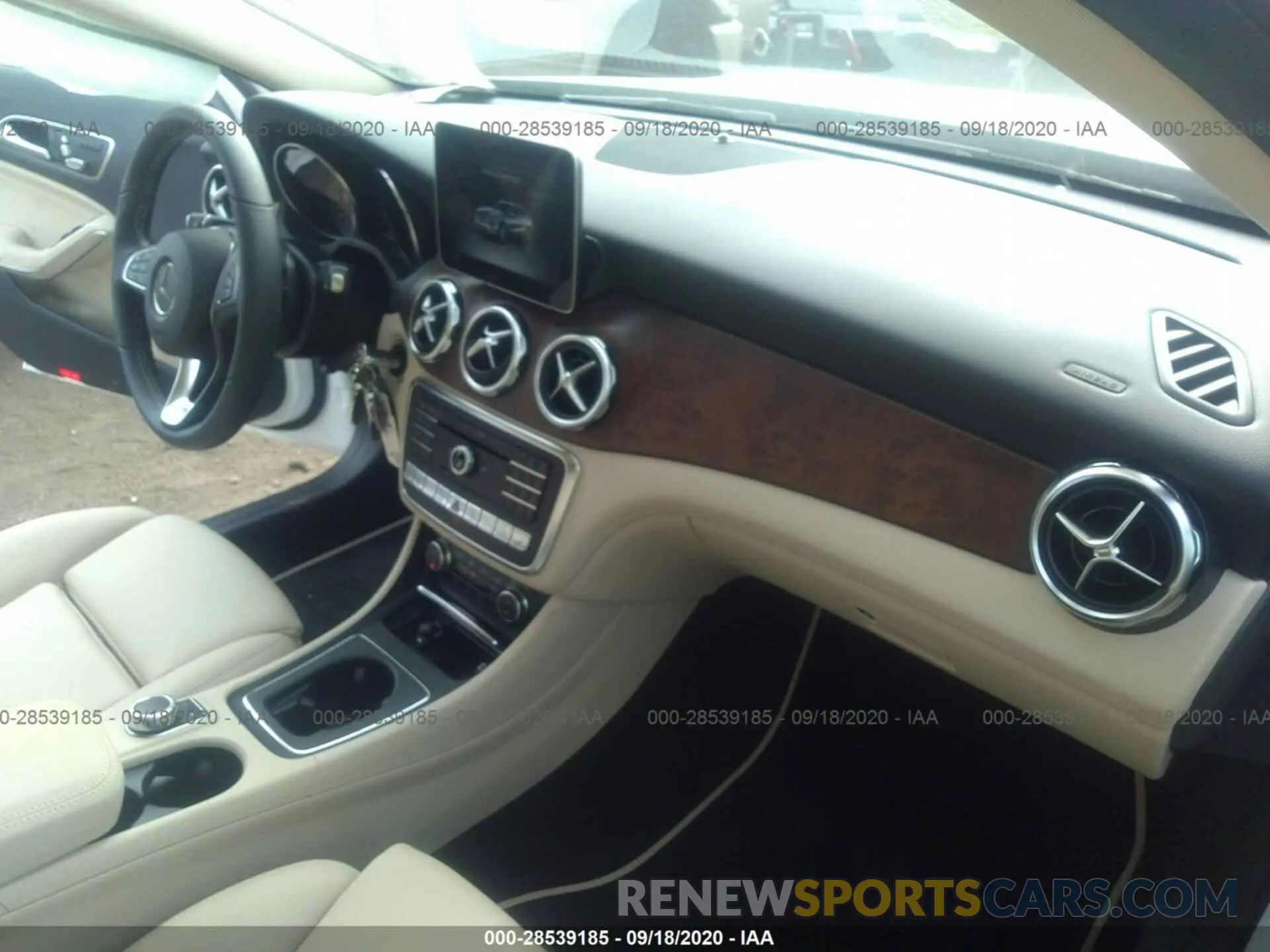5 Photograph of a damaged car W1NTG4GB6LU040385 MERCEDES-BENZ GLA 2020