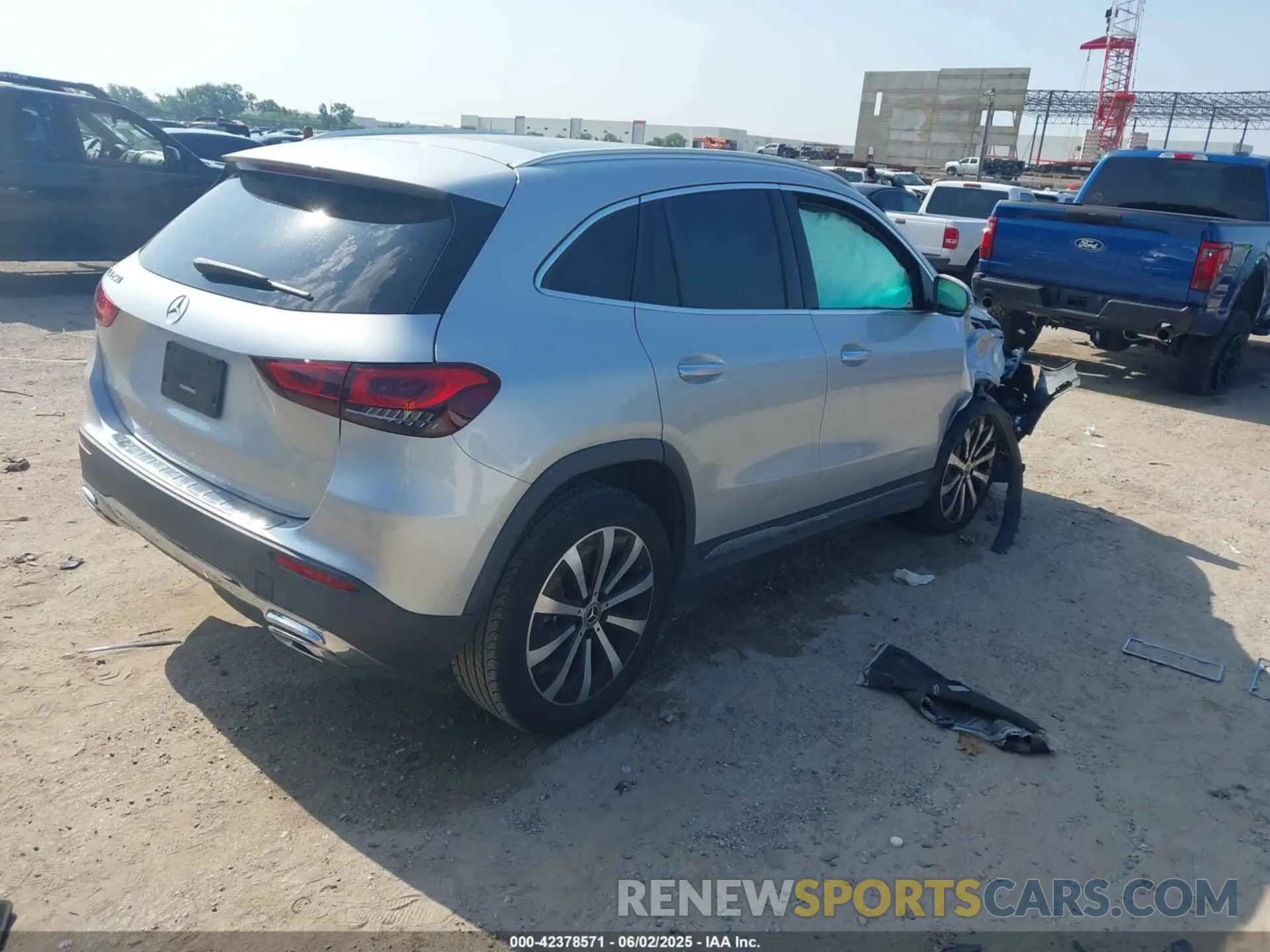 4 Фотография поврежденного автомобиля W1N4N4GB7MJ246022 MERCEDES-BENZ GLA 2021