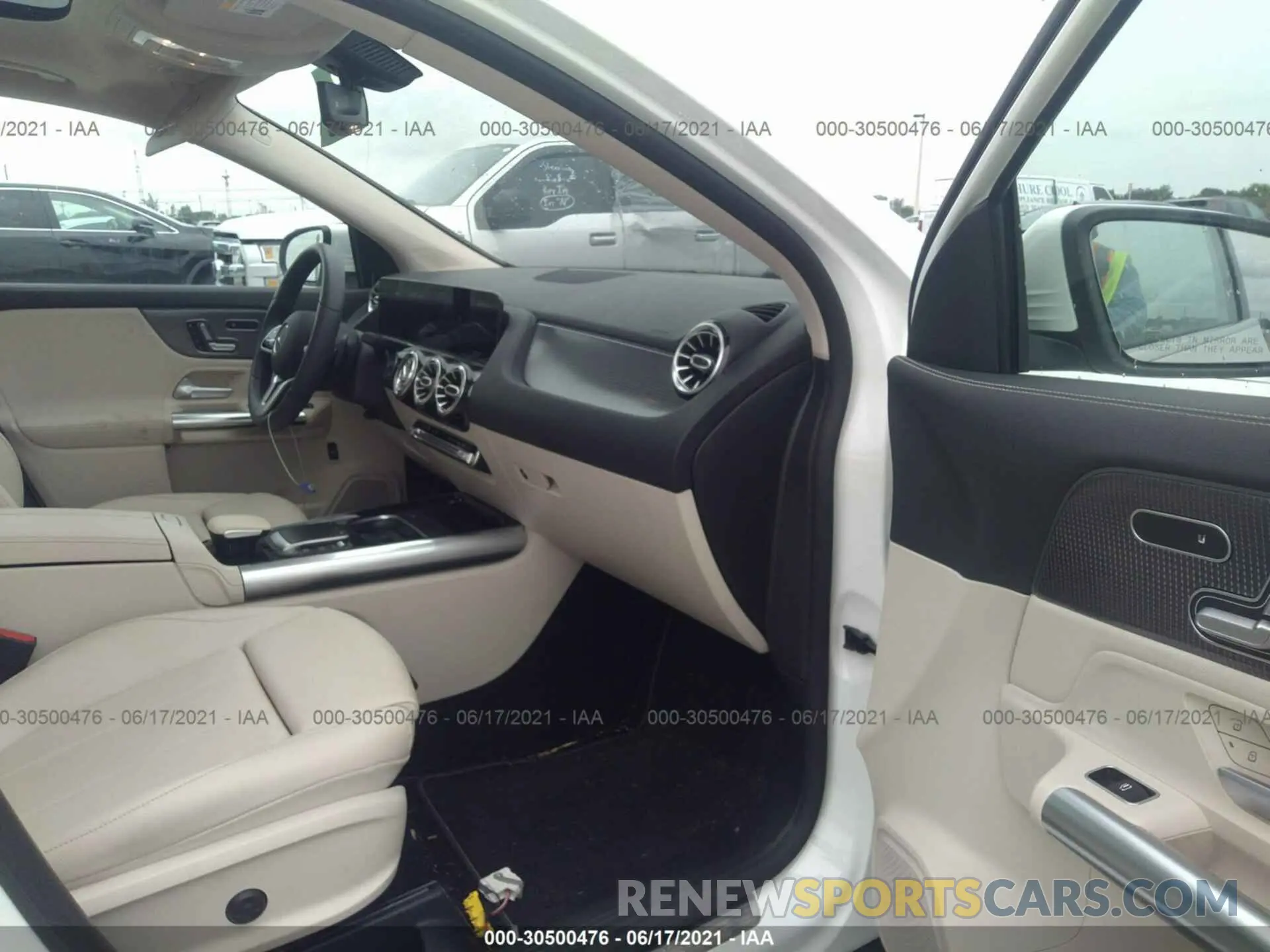 5 Photograph of a damaged car W1N4N4GB8MJ250127 MERCEDES-BENZ GLA 2021