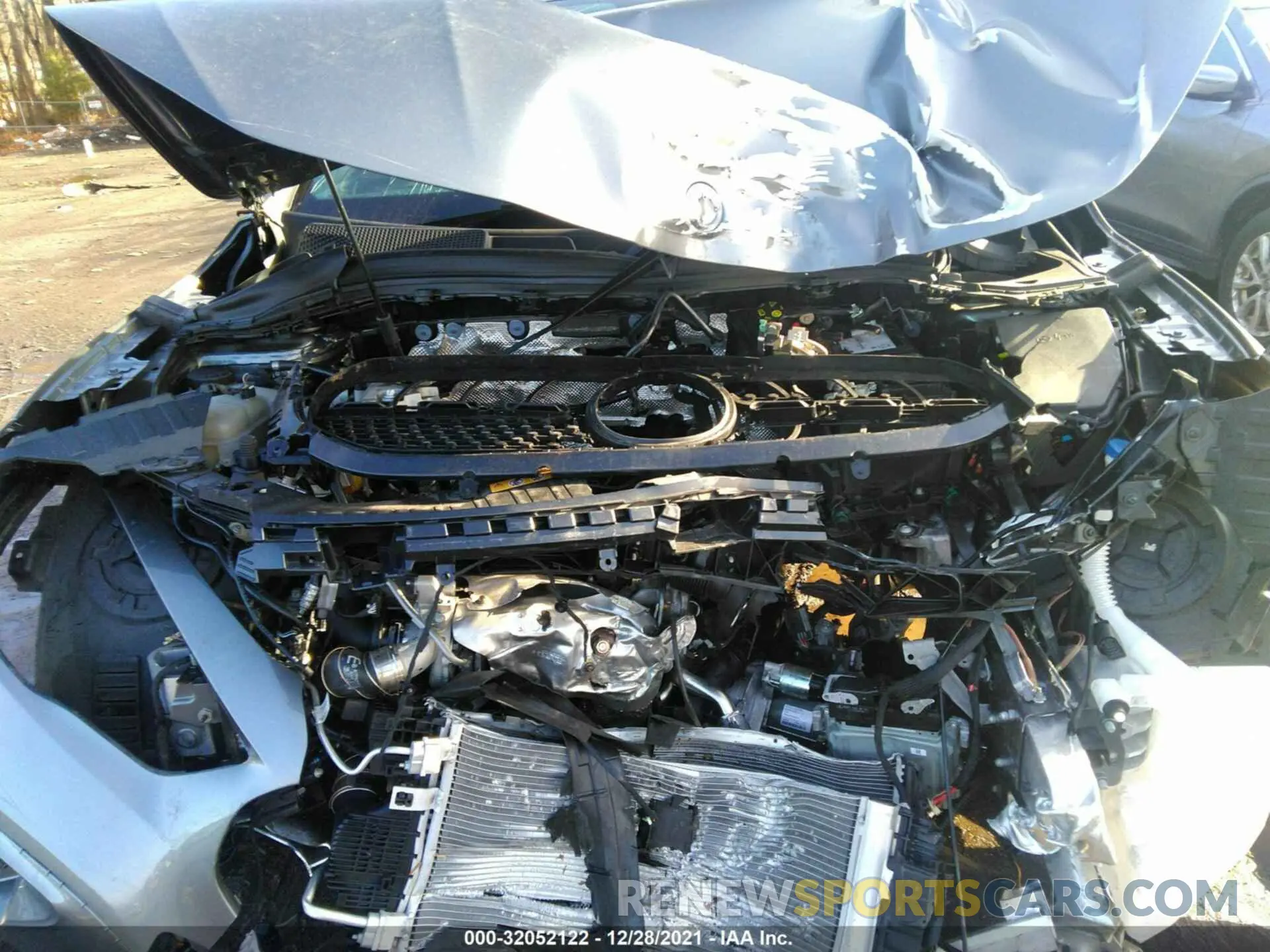 6 Photograph of a damaged car W1N4N4HB8MJ197010 MERCEDES-BENZ GLA 2021