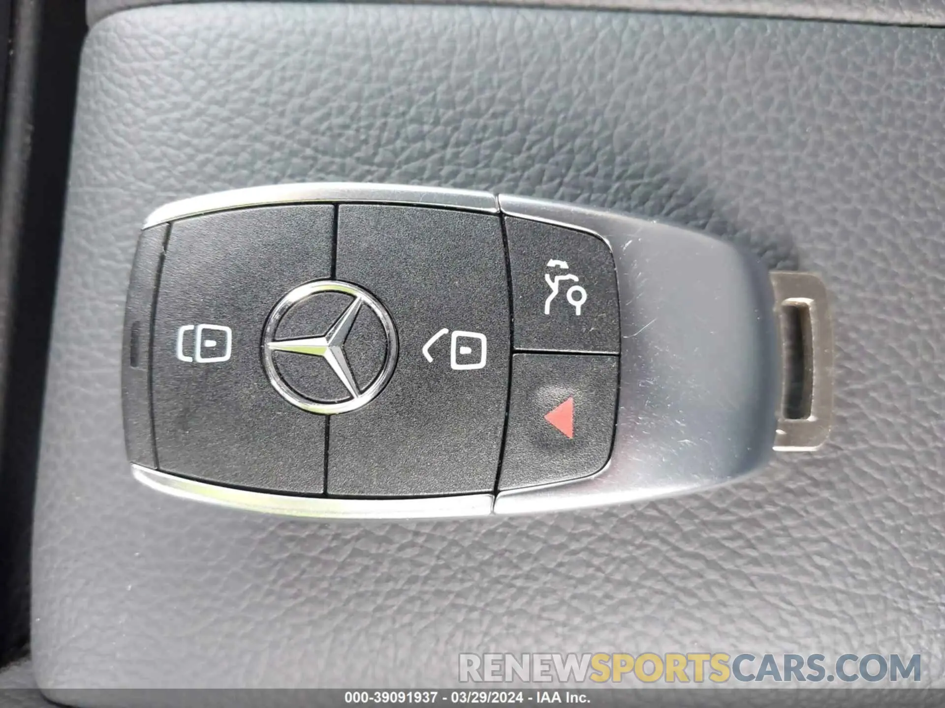 11 Photograph of a damaged car W1N4N4GB0PJ525963 MERCEDES-BENZ GLA 2023