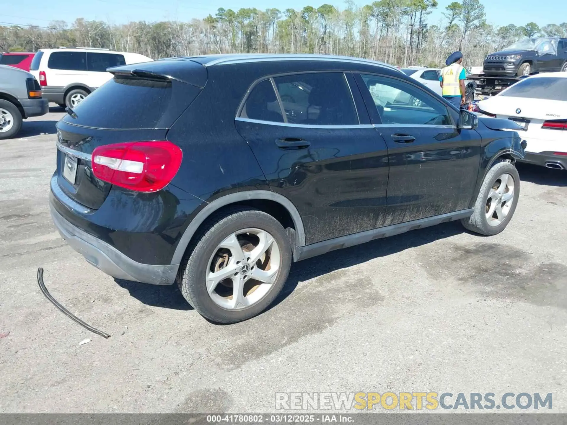 4 Фотография поврежденного автомобиля WDCTG4EB0KJ532883 MERCEDES-BENZ GLA 250 2019