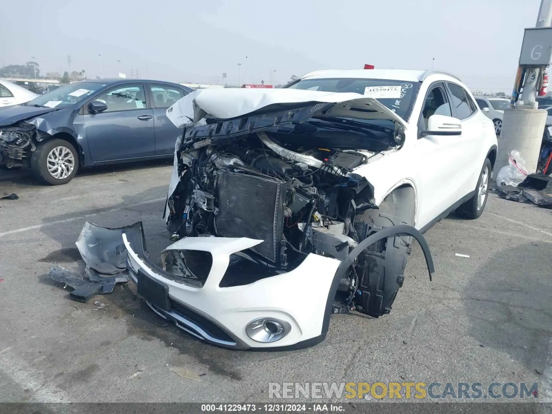 2 Photograph of a damaged car WDCTG4EB0KJ552289 MERCEDES-BENZ GLA 250 2019