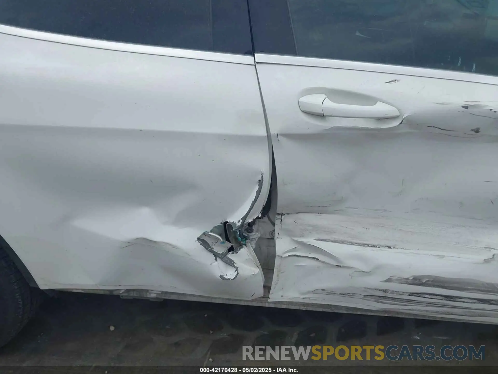 19 Фотография поврежденного автомобиля WDCTG4EB0KU000628 MERCEDES-BENZ GLA 250 2019