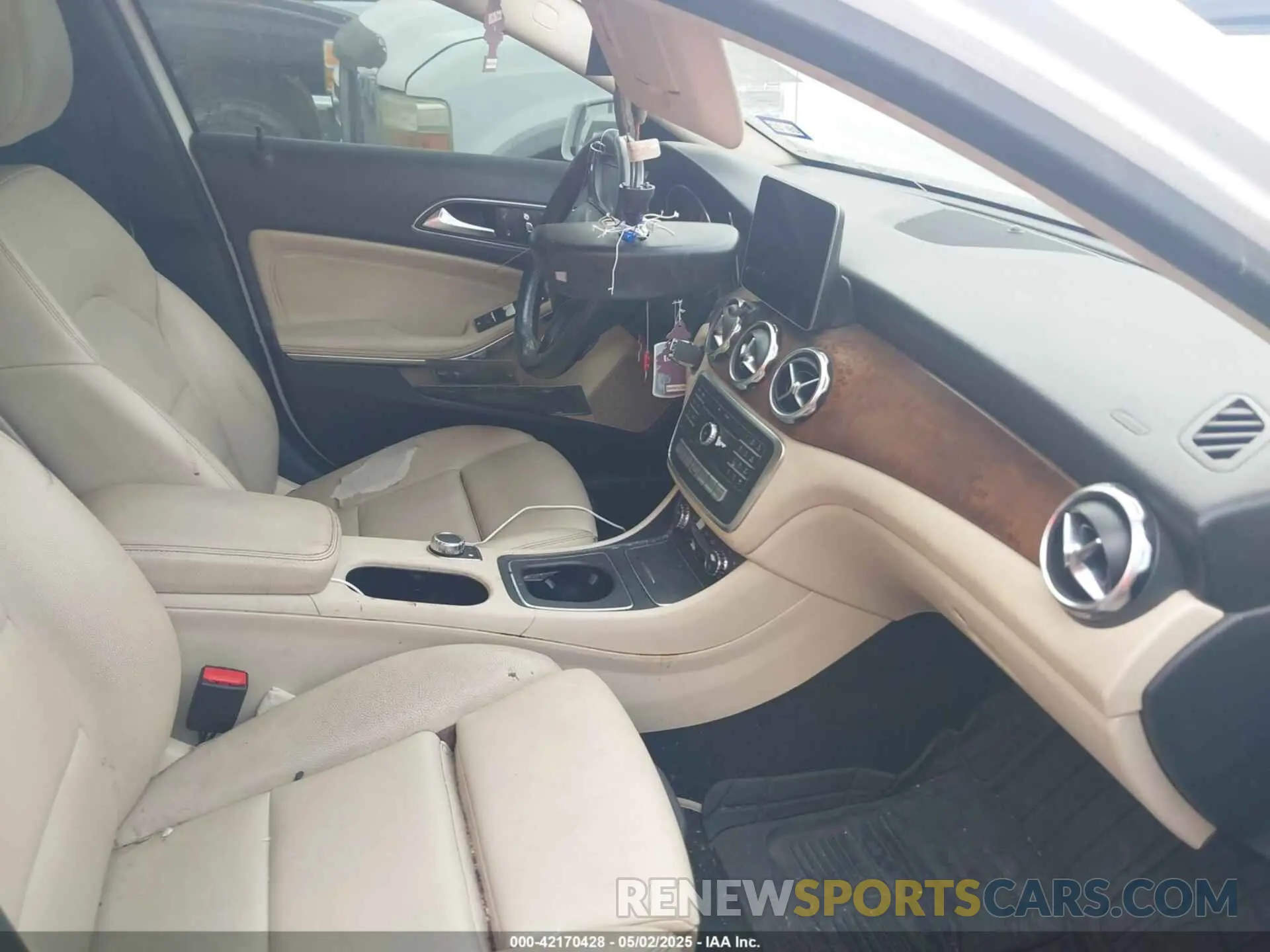 5 Фотография поврежденного автомобиля WDCTG4EB0KU000628 MERCEDES-BENZ GLA 250 2019