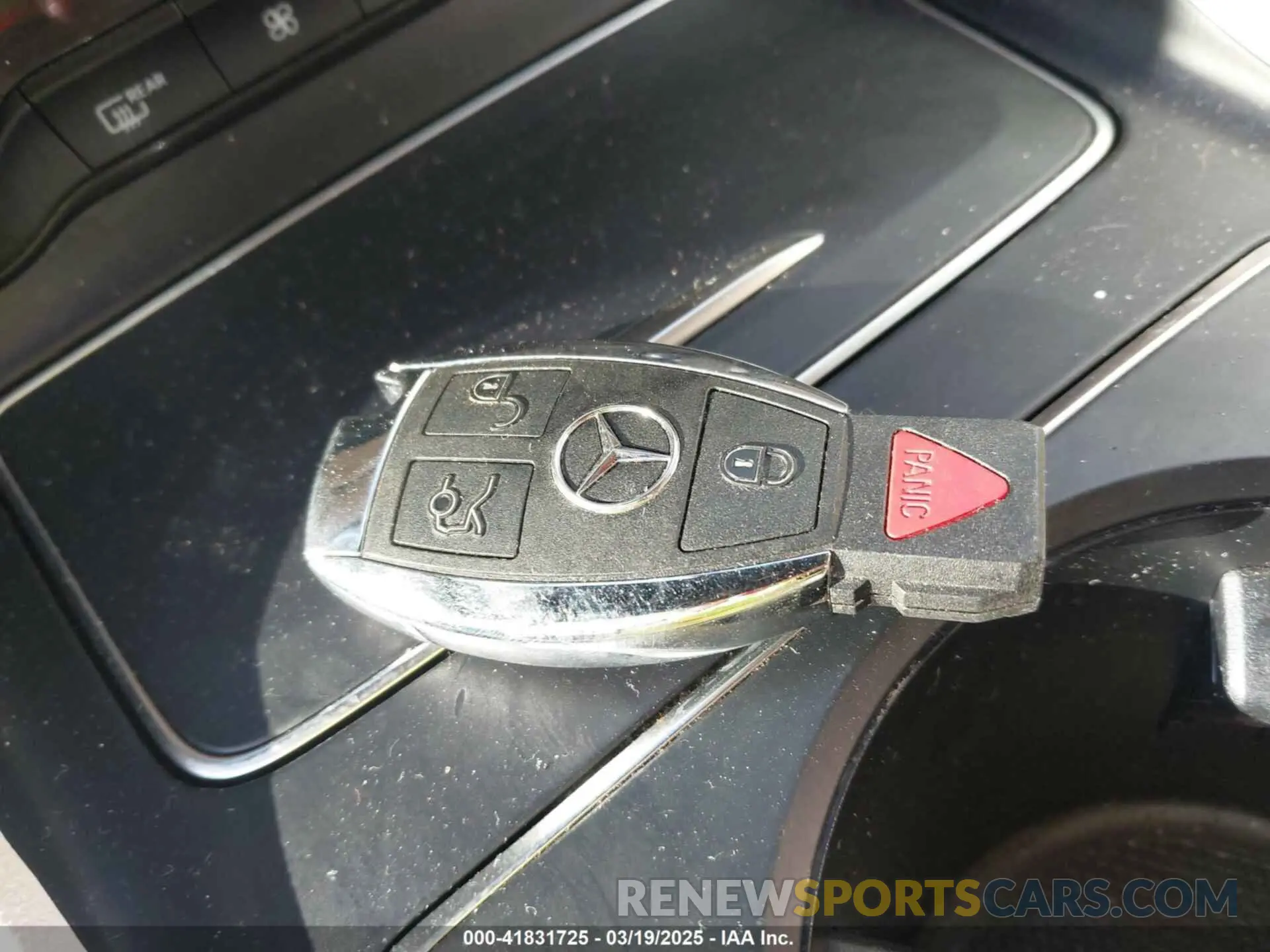 11 Photograph of a damaged car WDCTG4EB3KJ548057 MERCEDES-BENZ GLA 250 2019