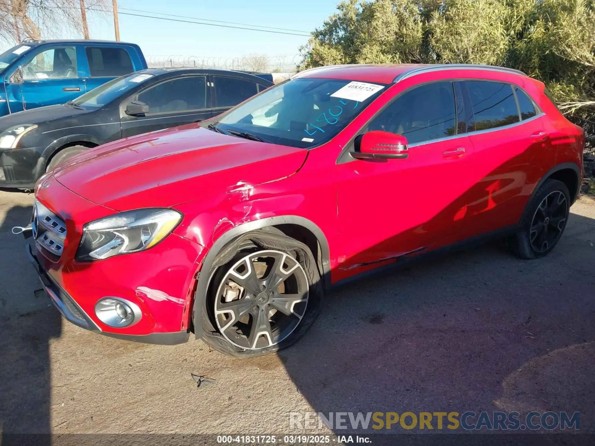 2 Photograph of a damaged car WDCTG4EB3KJ548057 MERCEDES-BENZ GLA 250 2019