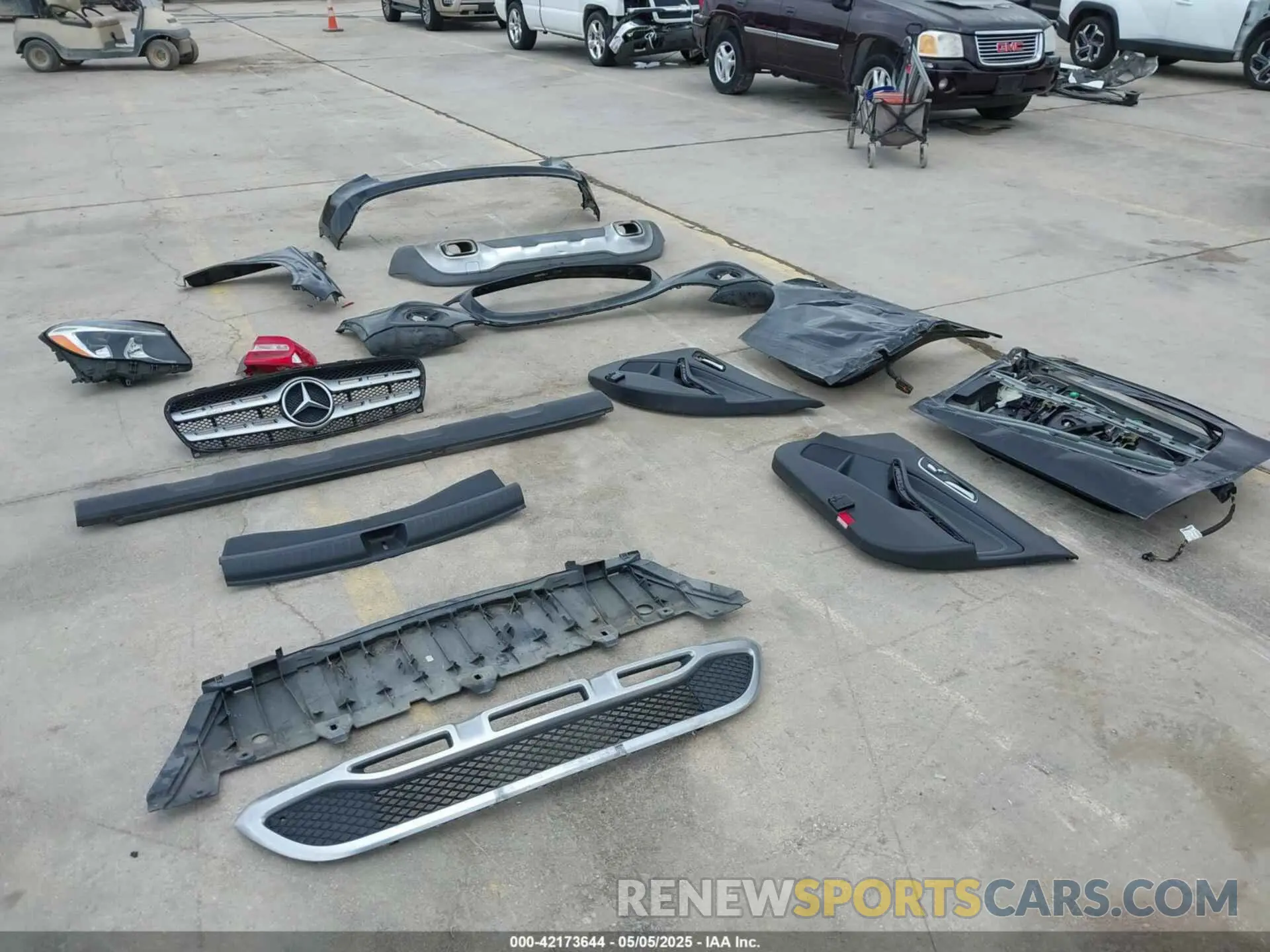12 Фотография поврежденного автомобиля WDCTG4EB5KJ549100 MERCEDES-BENZ GLA 250 2019