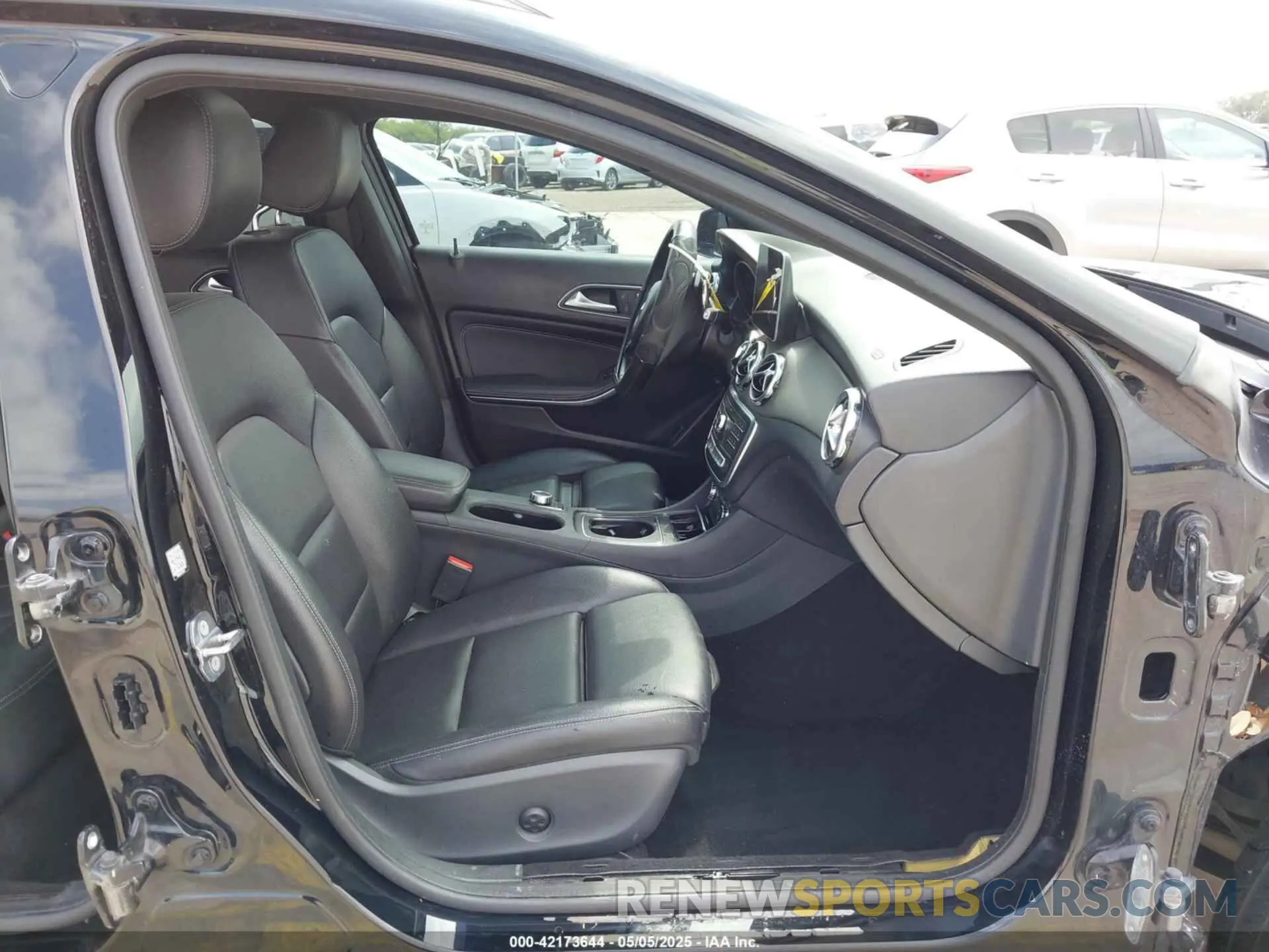 5 Фотография поврежденного автомобиля WDCTG4EB5KJ549100 MERCEDES-BENZ GLA 250 2019