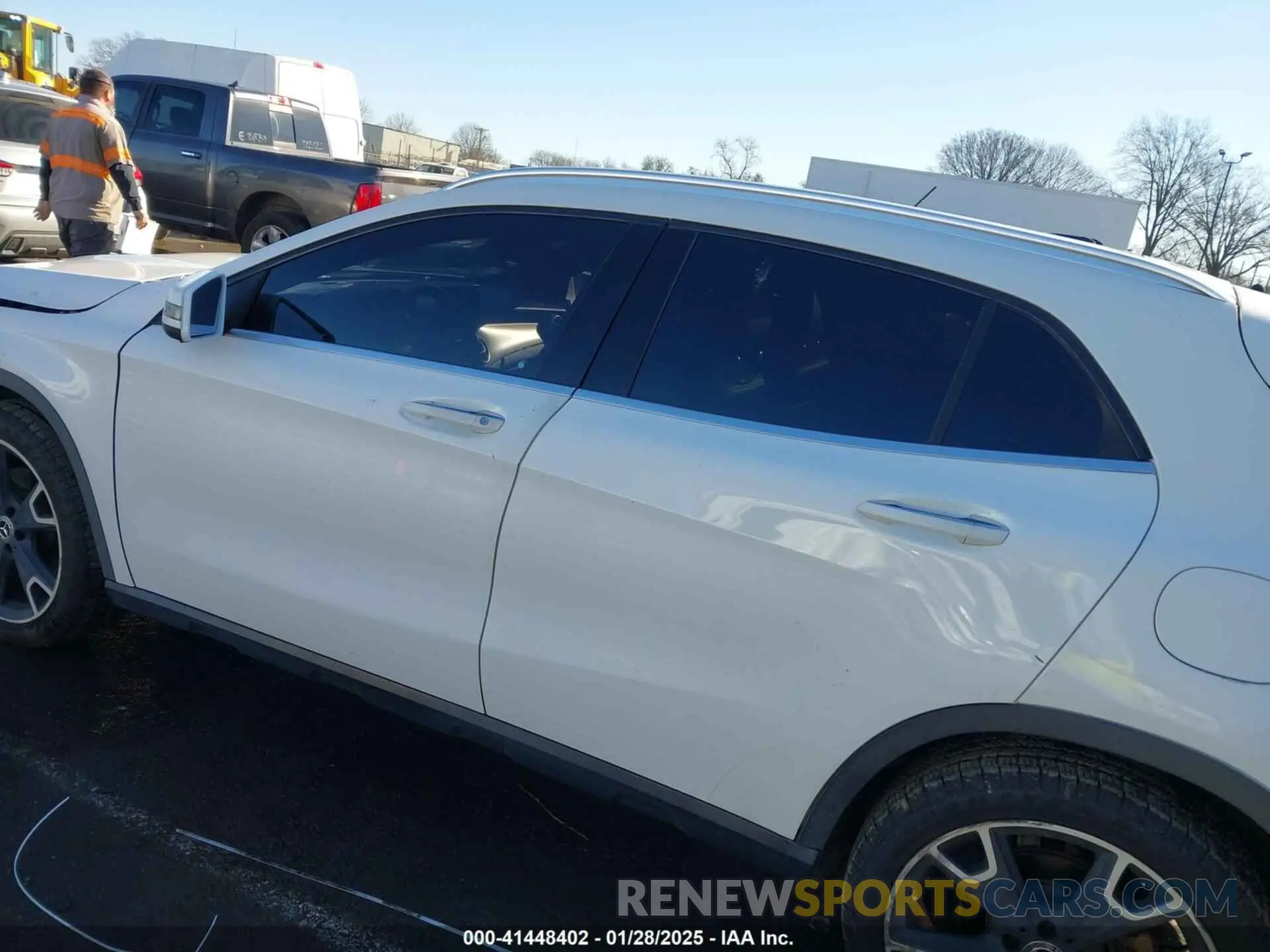14 Photograph of a damaged car WDCTG4EB6KJ550319 MERCEDES-BENZ GLA 250 2019
