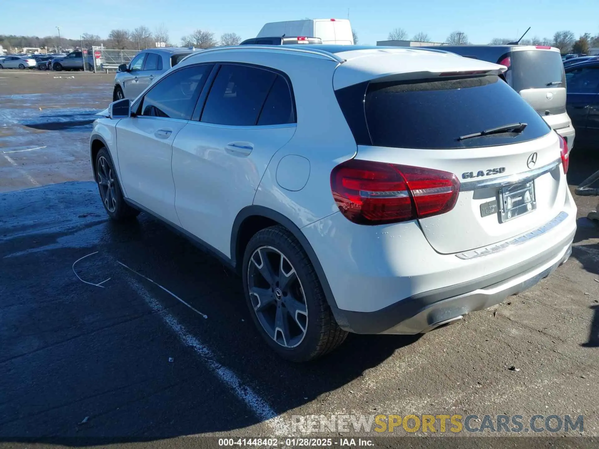 3 Photograph of a damaged car WDCTG4EB6KJ550319 MERCEDES-BENZ GLA 250 2019