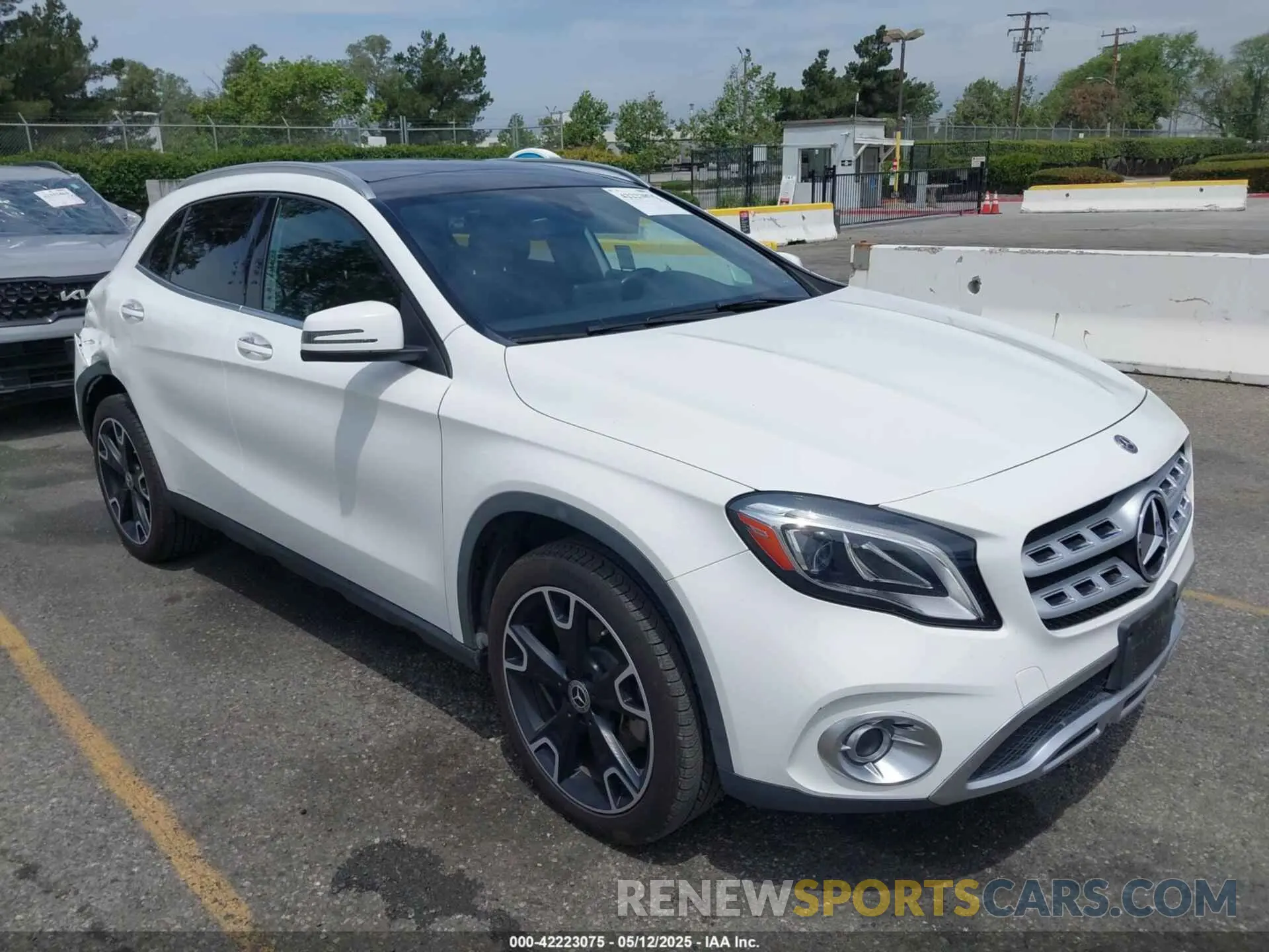 1 Photograph of a damaged car WDCTG4EB9KJ550931 MERCEDES-BENZ GLA 250 2019