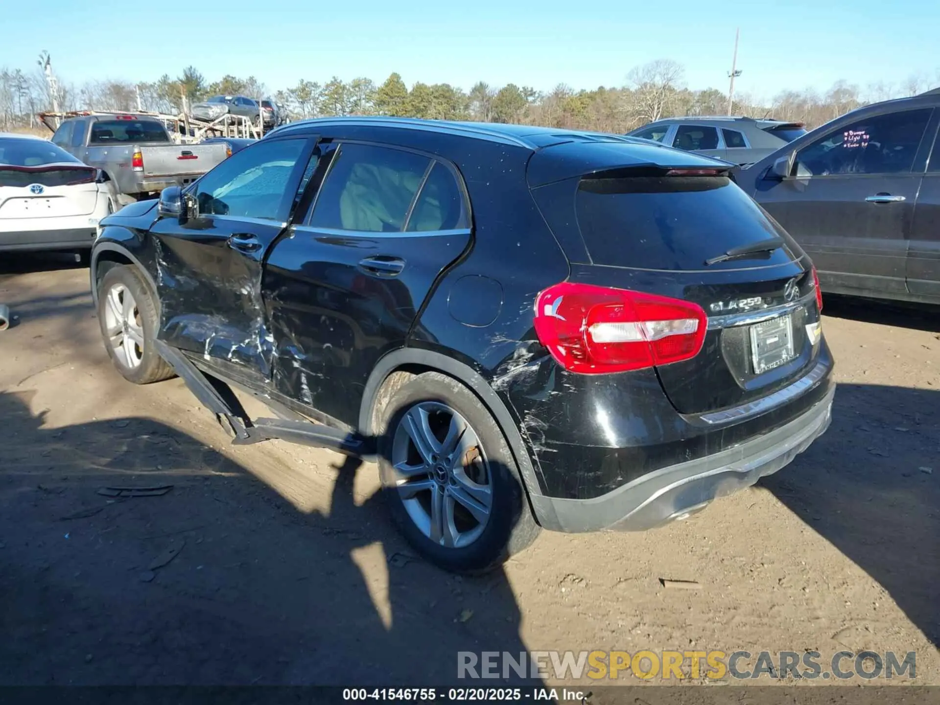 13 Photograph of a damaged car WDCTG4GB1KU019119 MERCEDES-BENZ GLA 250 2019