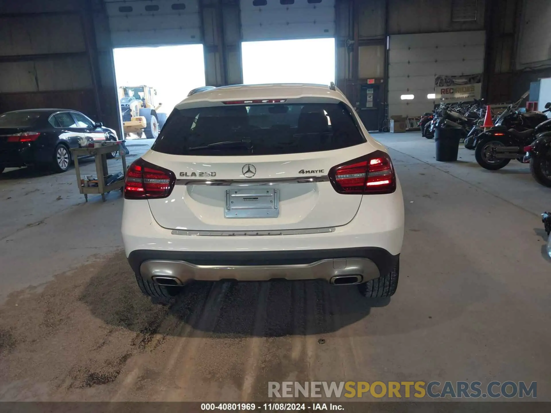 17 Photograph of a damaged car WDCTG4GB9KU010250 MERCEDES-BENZ GLA 250 2019