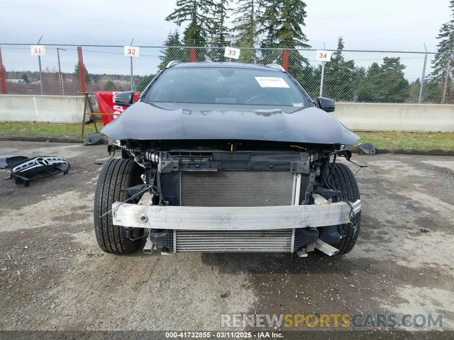 13 Photograph of a damaged car W1NTG4GB1LU031304 MERCEDES-BENZ GLA 250 2020