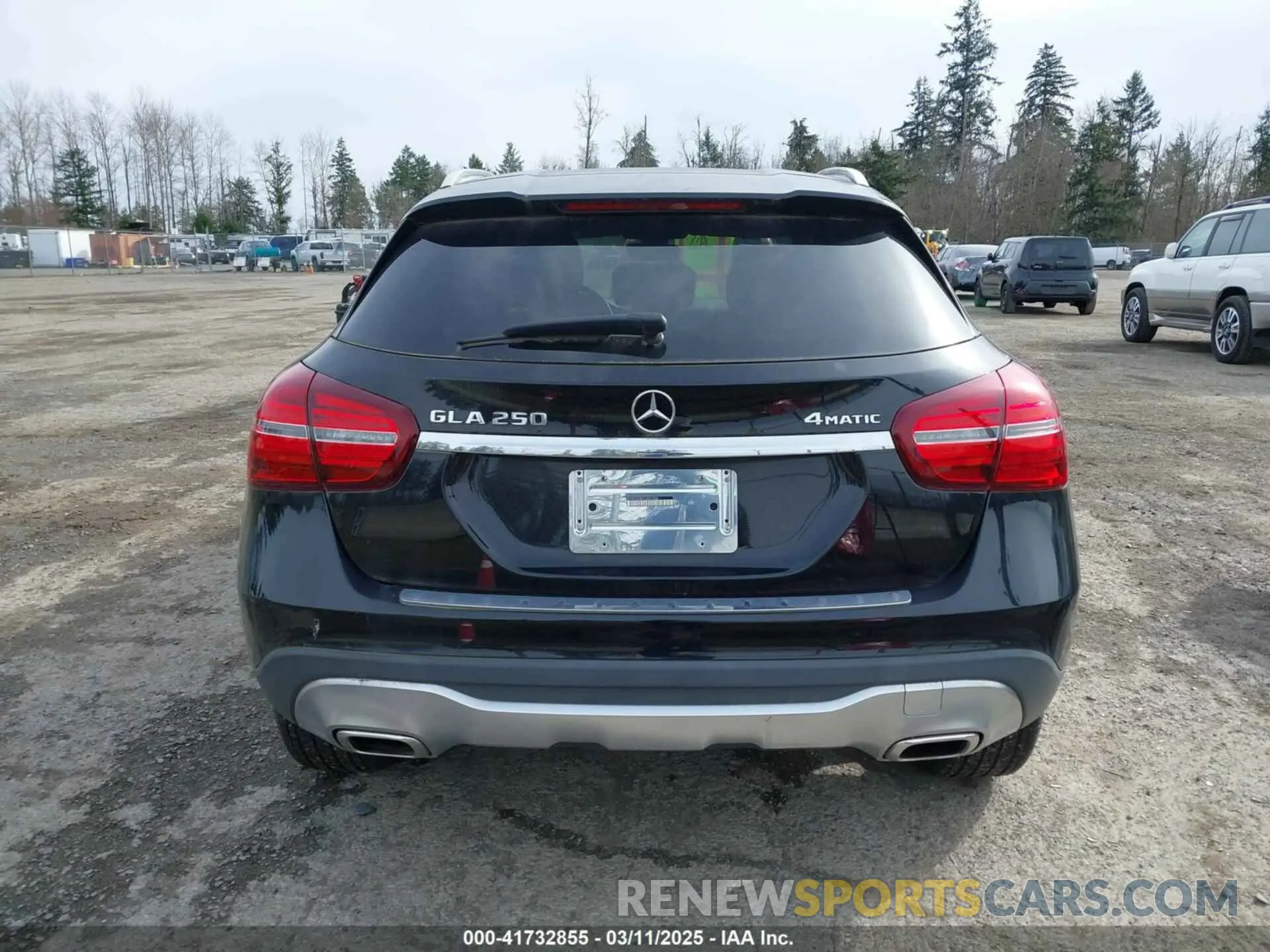 17 Photograph of a damaged car W1NTG4GB1LU031304 MERCEDES-BENZ GLA 250 2020
