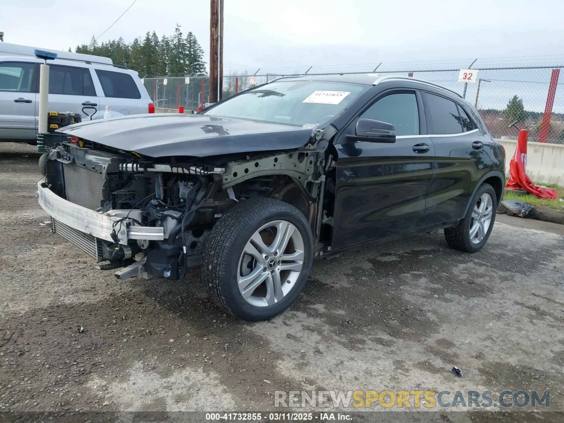 2 Photograph of a damaged car W1NTG4GB1LU031304 MERCEDES-BENZ GLA 250 2020