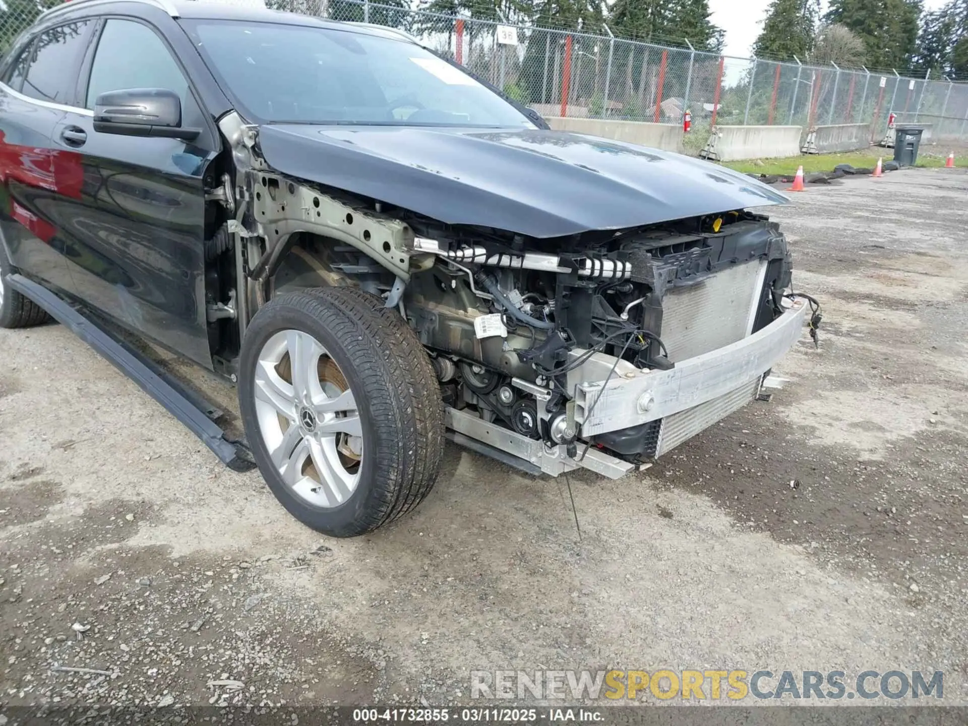 6 Photograph of a damaged car W1NTG4GB1LU031304 MERCEDES-BENZ GLA 250 2020