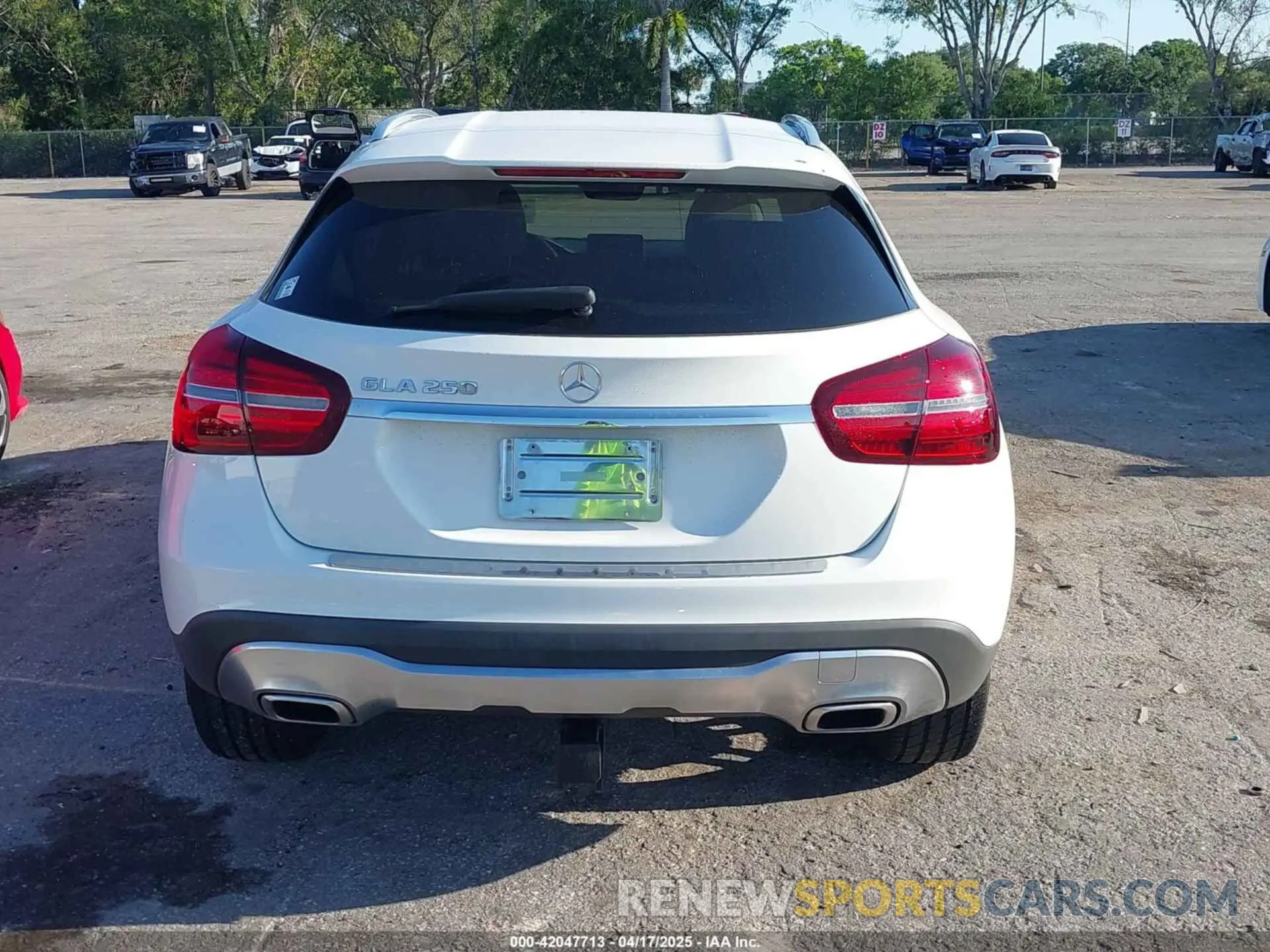 16 Photograph of a damaged car WDCTG4EB1LU028522 MERCEDES-BENZ GLA 250 2020