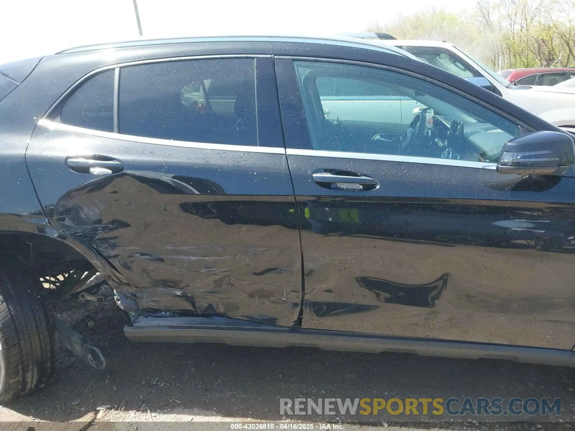 13 Photograph of a damaged car WDCTG4GB2LJ663215 MERCEDES-BENZ GLA 250 2020
