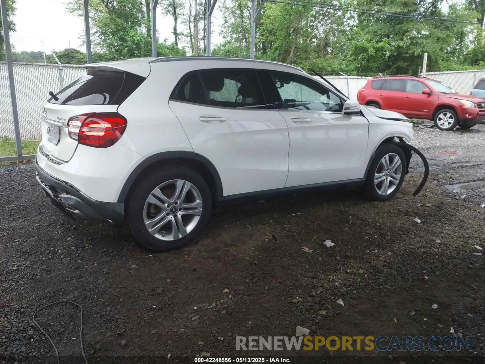 4 Фотография поврежденного автомобиля WDCTG4GB8LU026361 MERCEDES-BENZ GLA 250 2020
