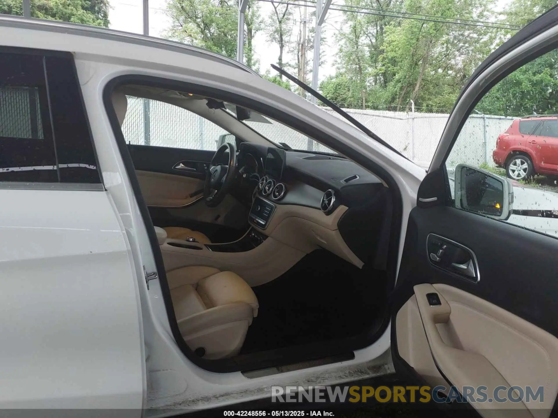 5 Фотография поврежденного автомобиля WDCTG4GB8LU026361 MERCEDES-BENZ GLA 250 2020