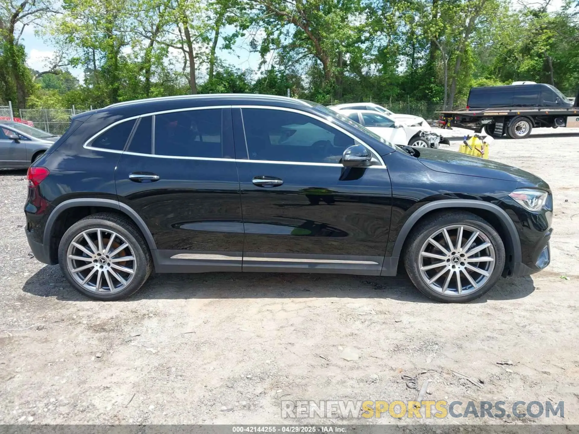 13 Photograph of a damaged car W1N4N4GB4MJ138151 MERCEDES-BENZ GLA 250 2021