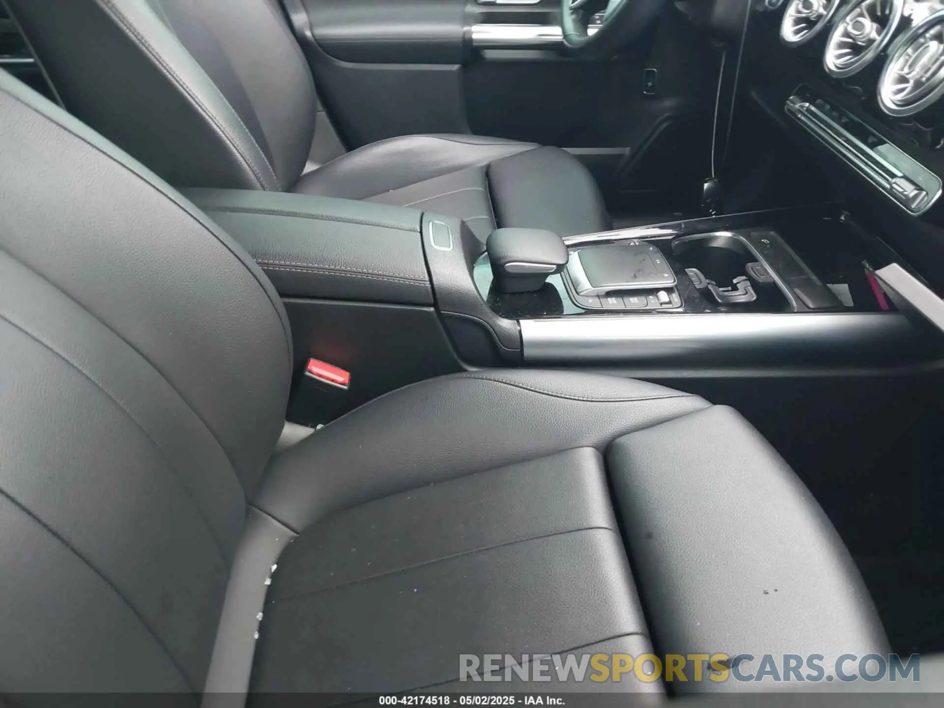 5 Photograph of a damaged car W1N4N4GB5MJ202097 MERCEDES-BENZ GLA 250 2021