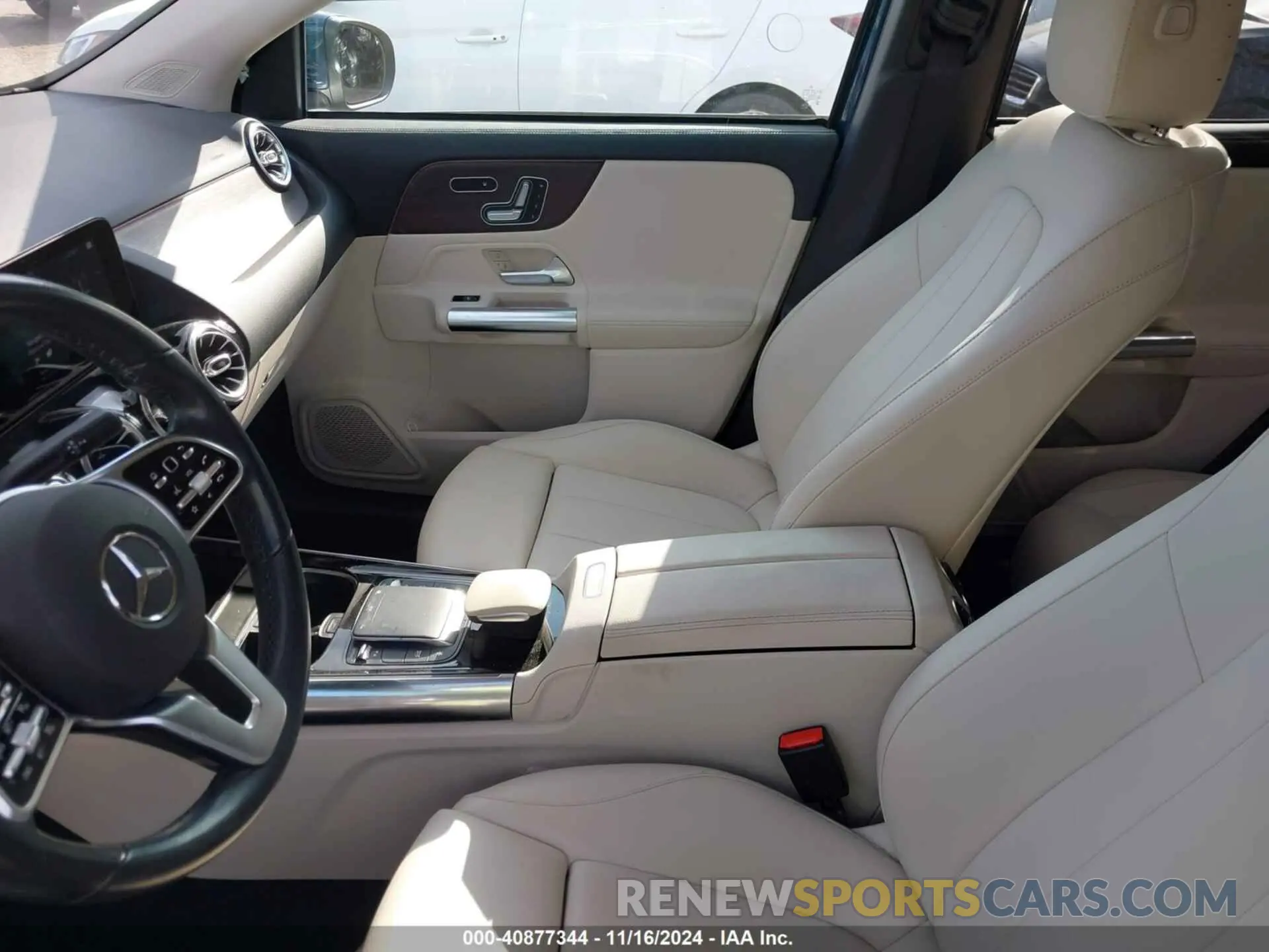 5 Photograph of a damaged car W1N4N4GB6MJ234881 MERCEDES-BENZ GLA 250 2021