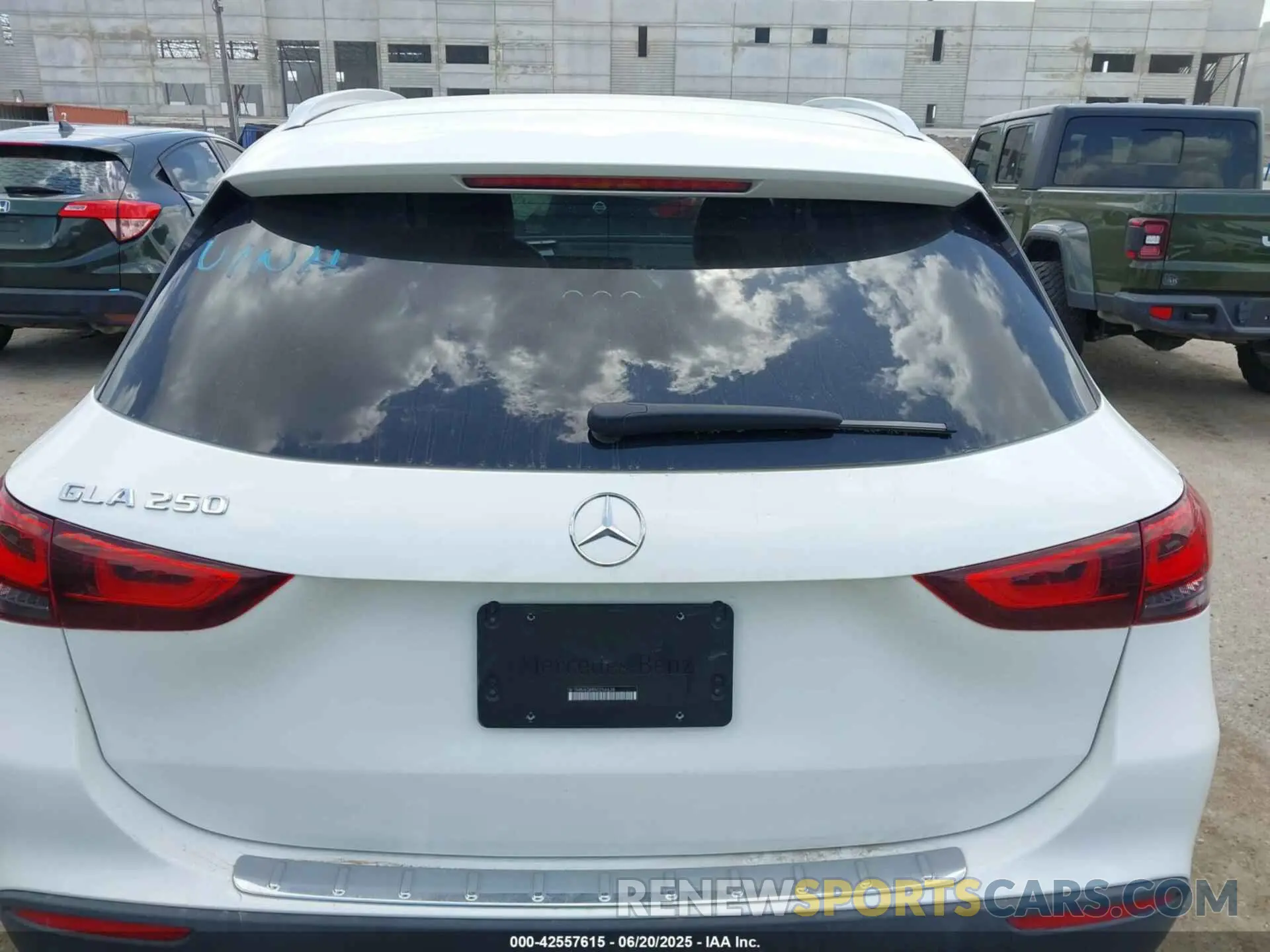 16 Фотография поврежденного автомобиля W1N4N4GB8MJ256638 MERCEDES-BENZ GLA 250 2021