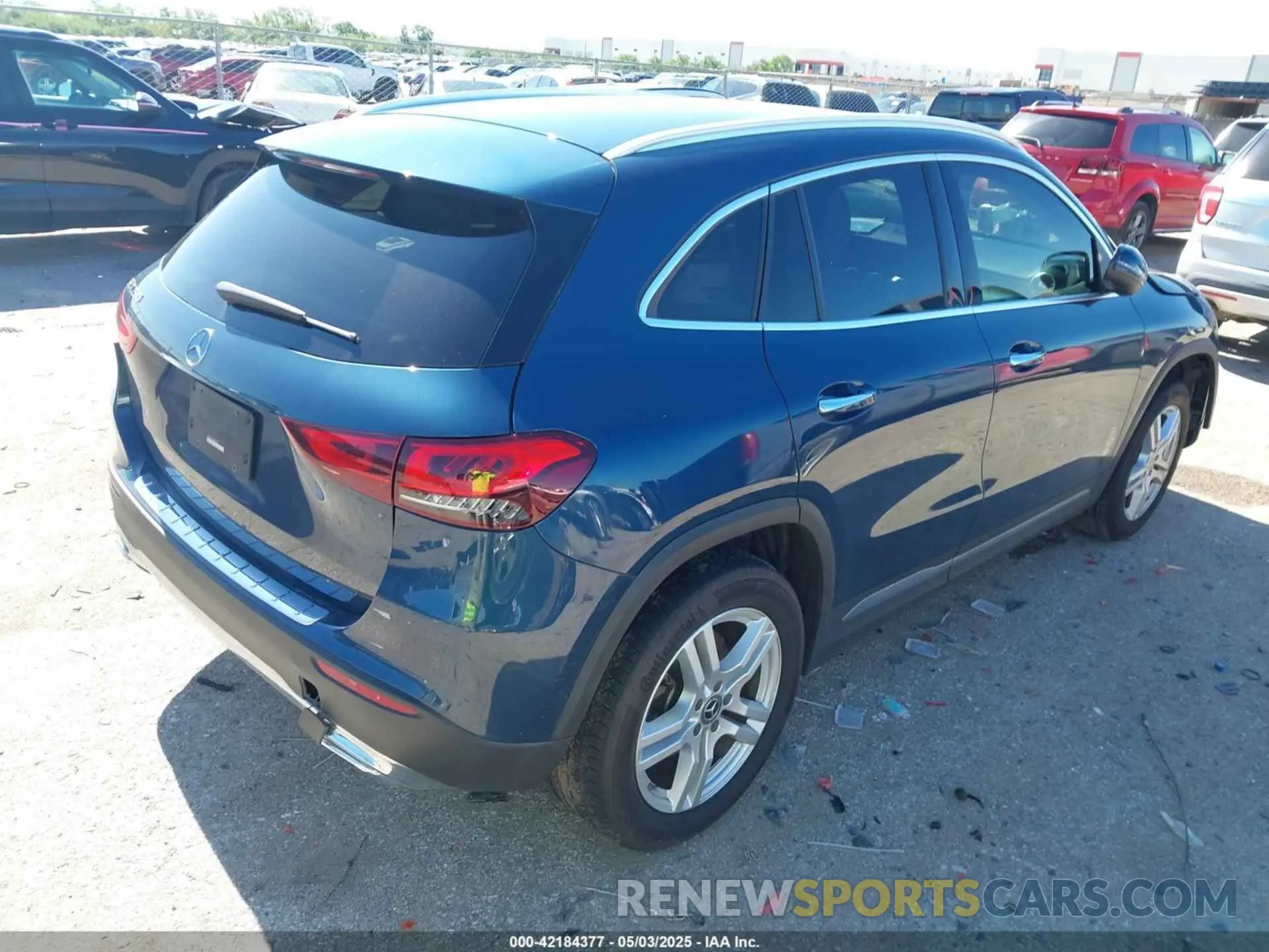 4 Photograph of a damaged car W1N4N4GB9MJ168794 MERCEDES-BENZ GLA 250 2021