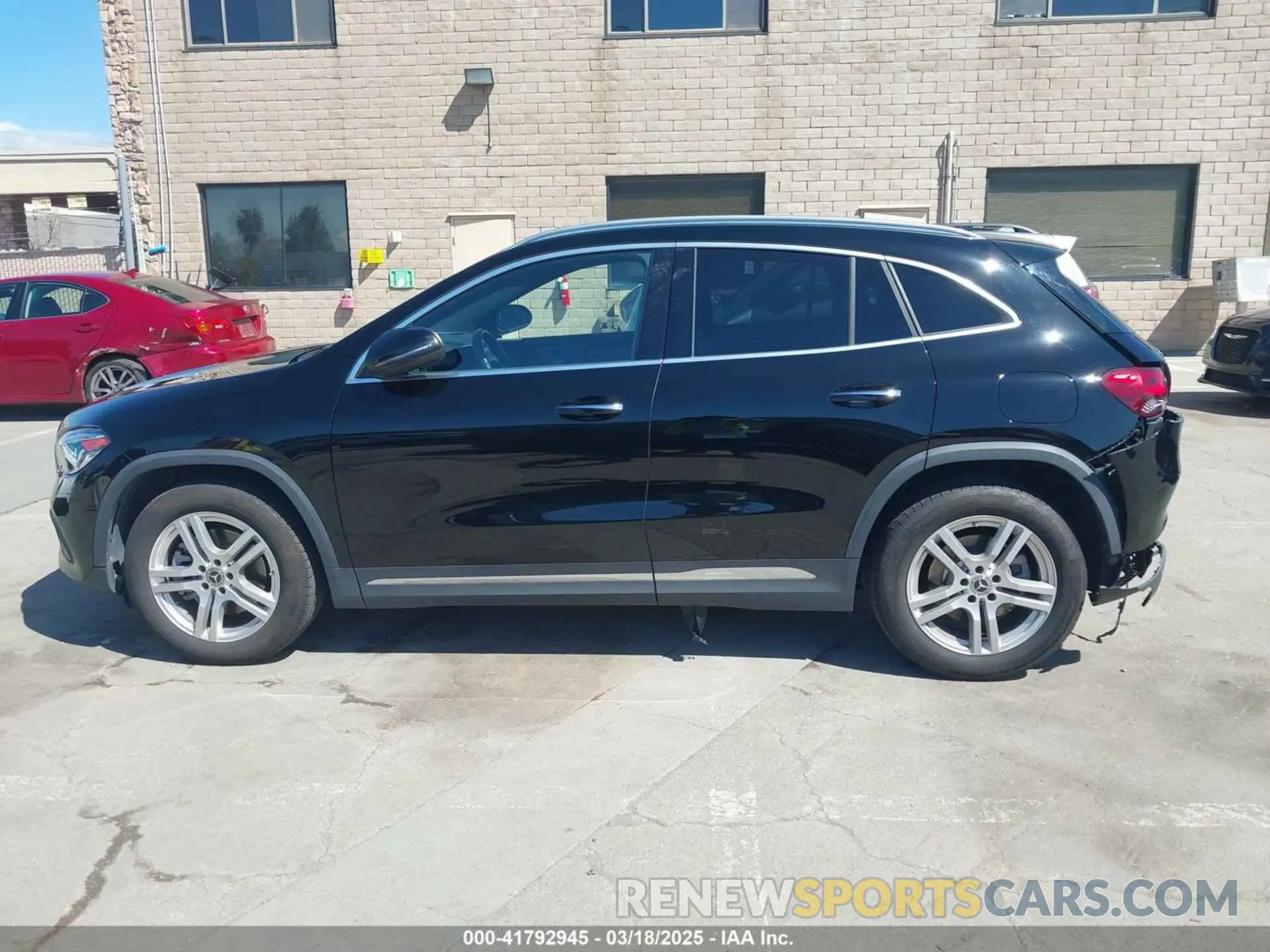 14 Фотография поврежденного автомобиля W1N4N4HB4MJ187414 MERCEDES-BENZ GLA 250 2021