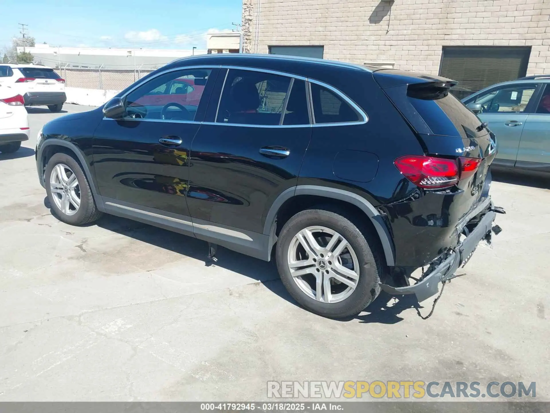 3 Фотография поврежденного автомобиля W1N4N4HB4MJ187414 MERCEDES-BENZ GLA 250 2021