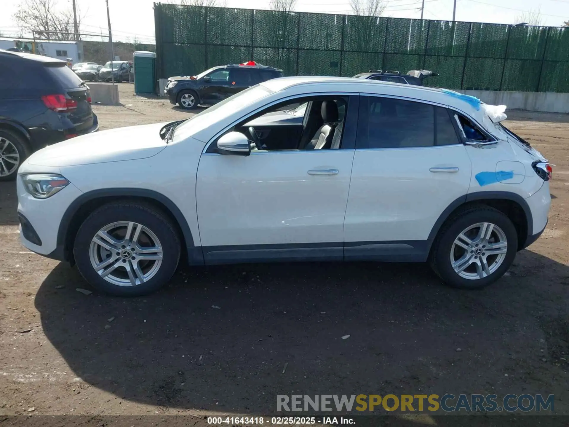 14 Фотография поврежденного автомобиля W1N4N4HB4MJ248695 MERCEDES-BENZ GLA 250 2021