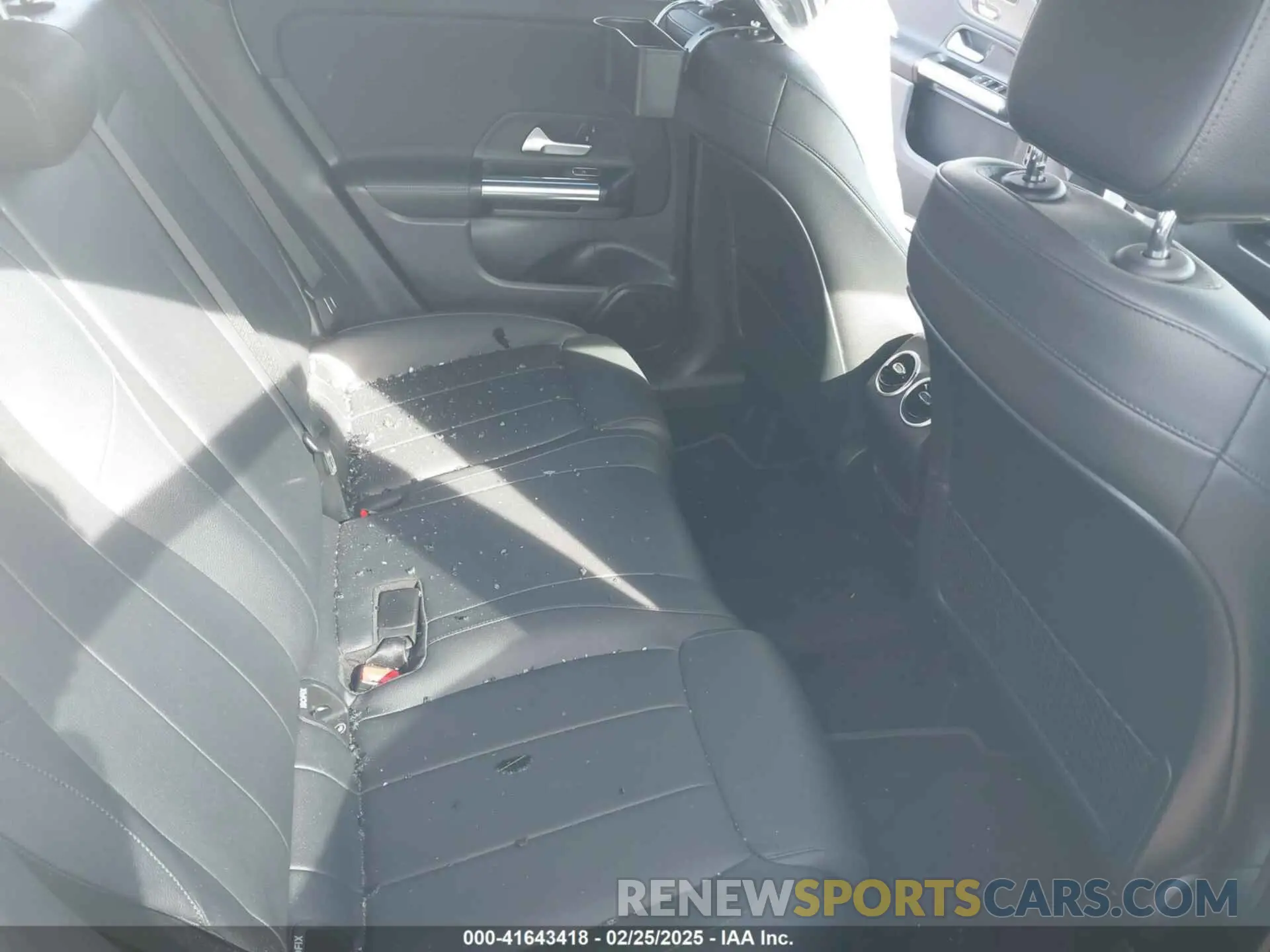 8 Фотография поврежденного автомобиля W1N4N4HB4MJ248695 MERCEDES-BENZ GLA 250 2021