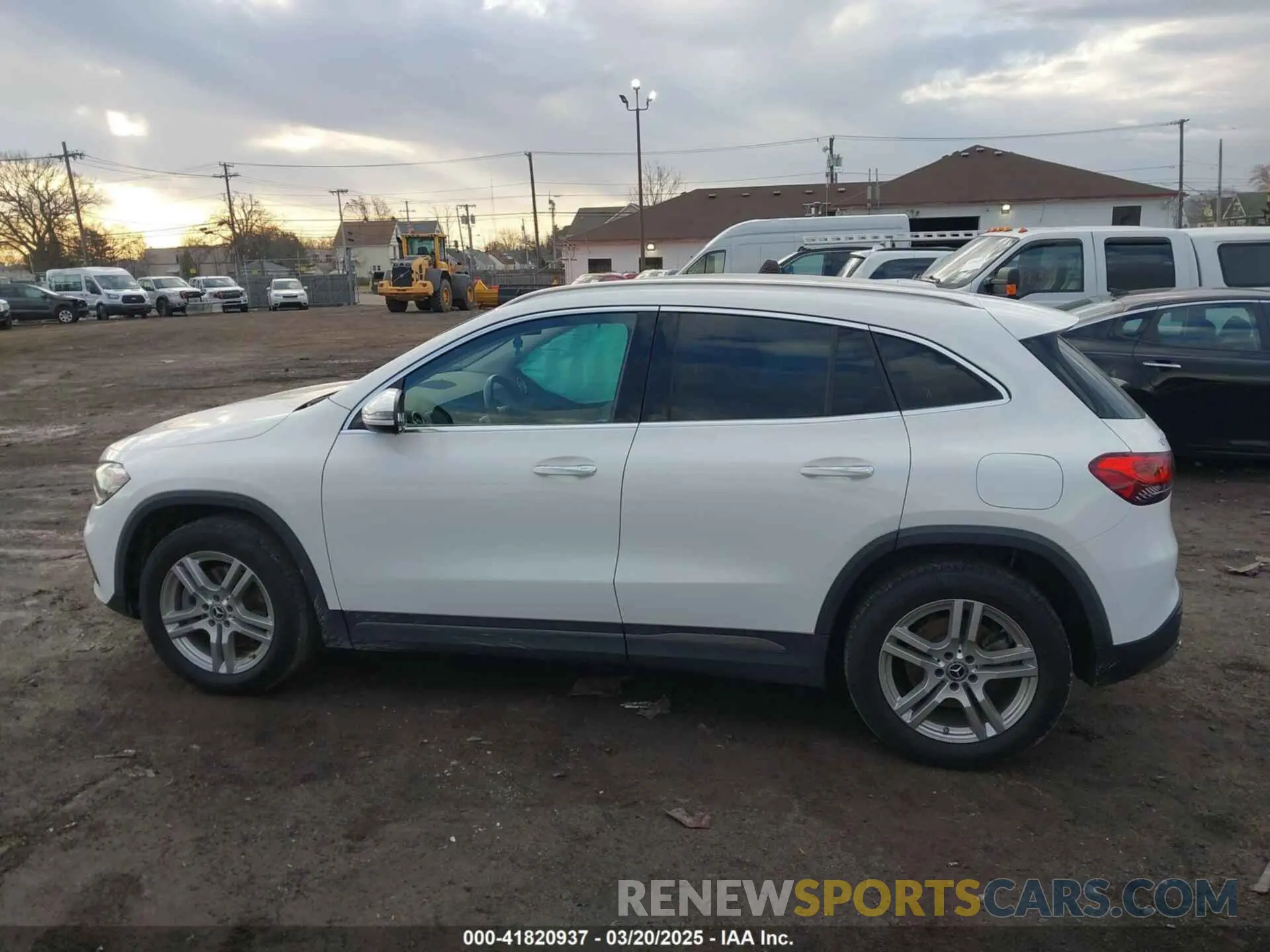 14 Photograph of a damaged car W1N4N4HB5MJ159105 MERCEDES-BENZ GLA 250 2021