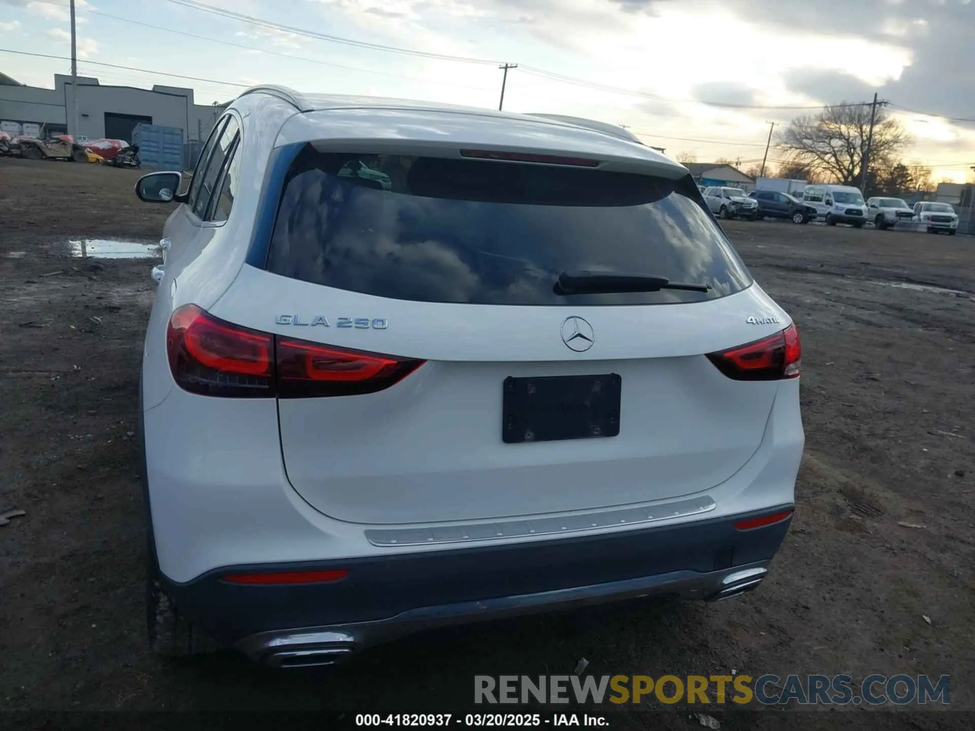 16 Photograph of a damaged car W1N4N4HB5MJ159105 MERCEDES-BENZ GLA 250 2021