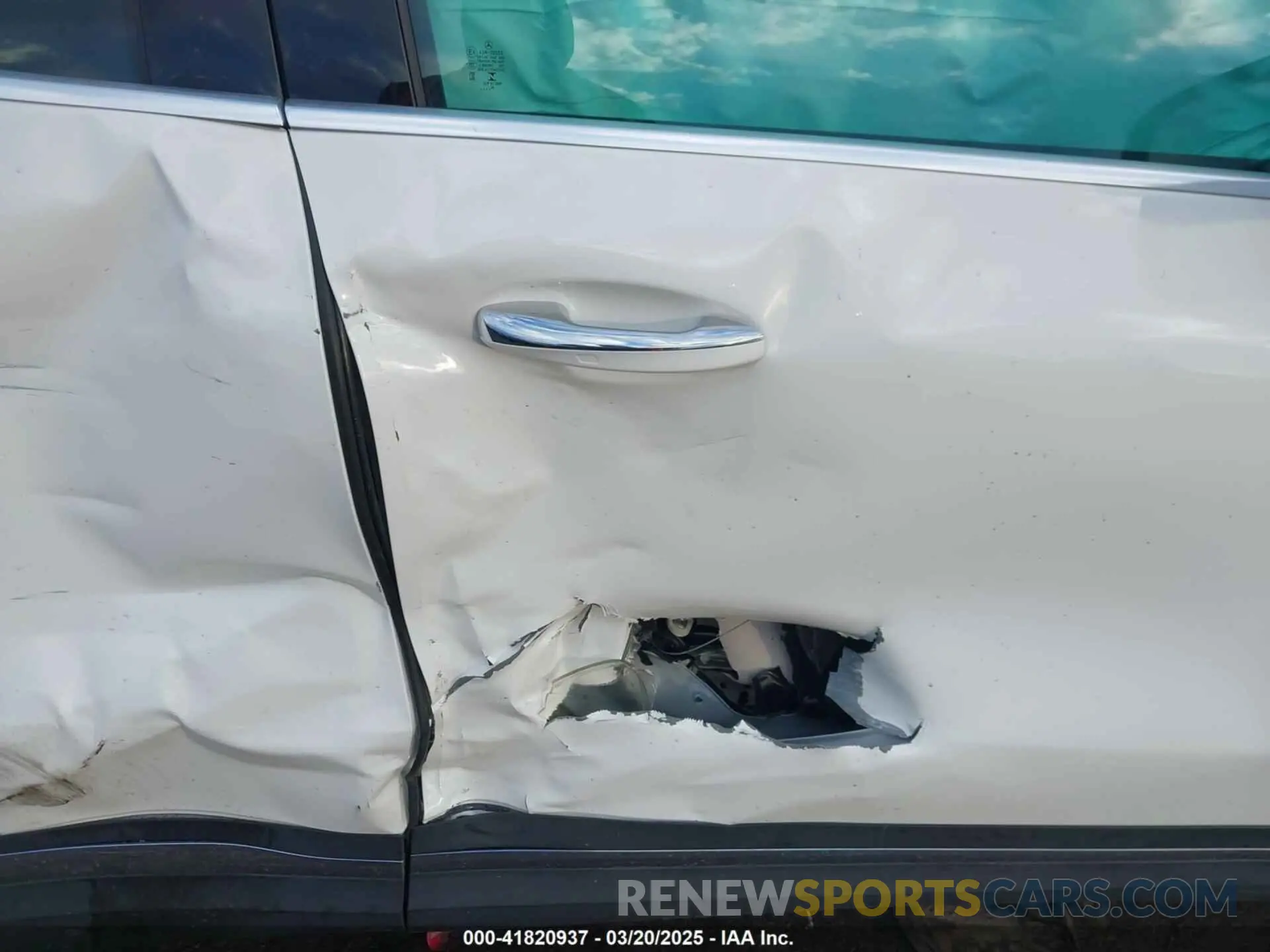 5 Photograph of a damaged car W1N4N4HB5MJ159105 MERCEDES-BENZ GLA 250 2021