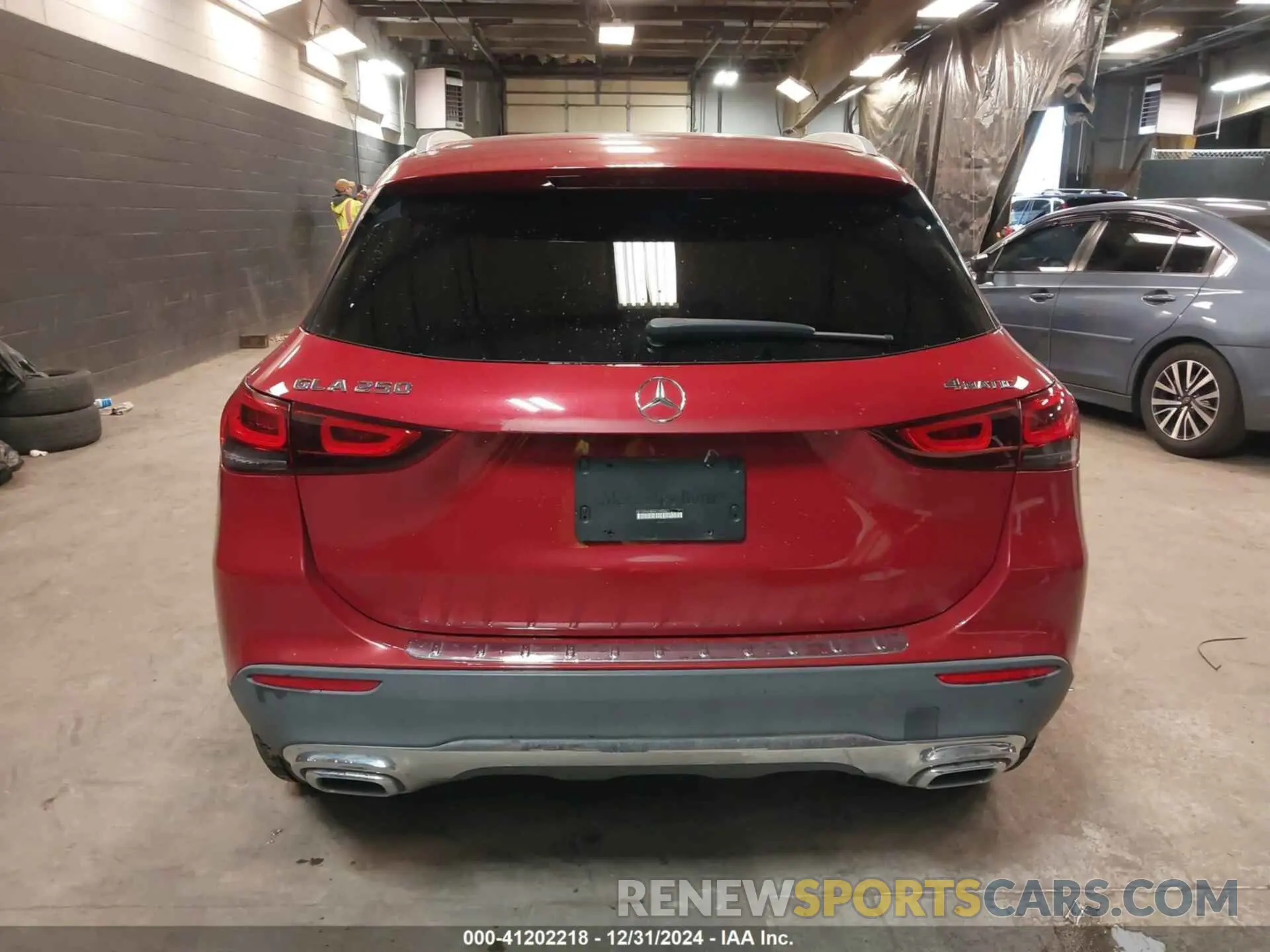 17 Photograph of a damaged car W1N4N4HB6MJ195045 MERCEDES-BENZ GLA 250 2021