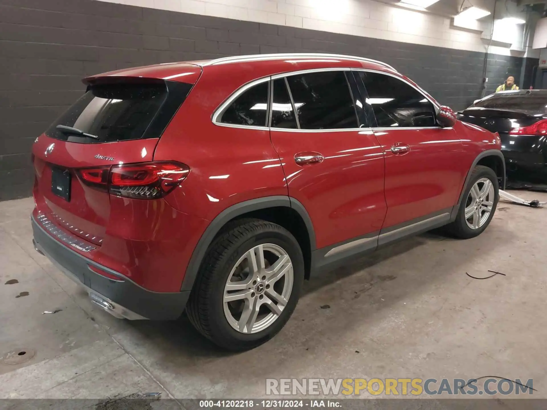 4 Photograph of a damaged car W1N4N4HB6MJ195045 MERCEDES-BENZ GLA 250 2021